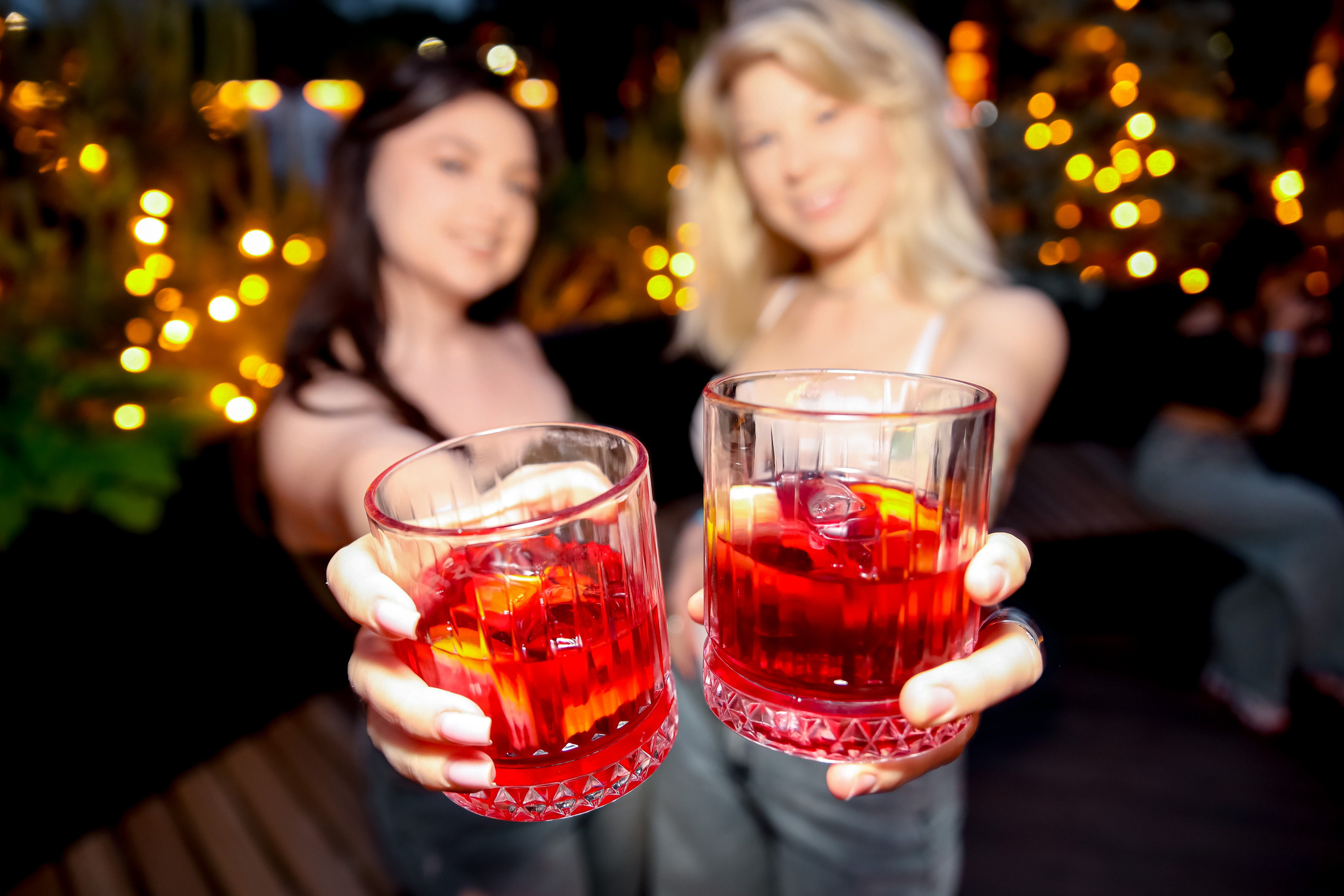 LA night & Fiji wave. 2000’s