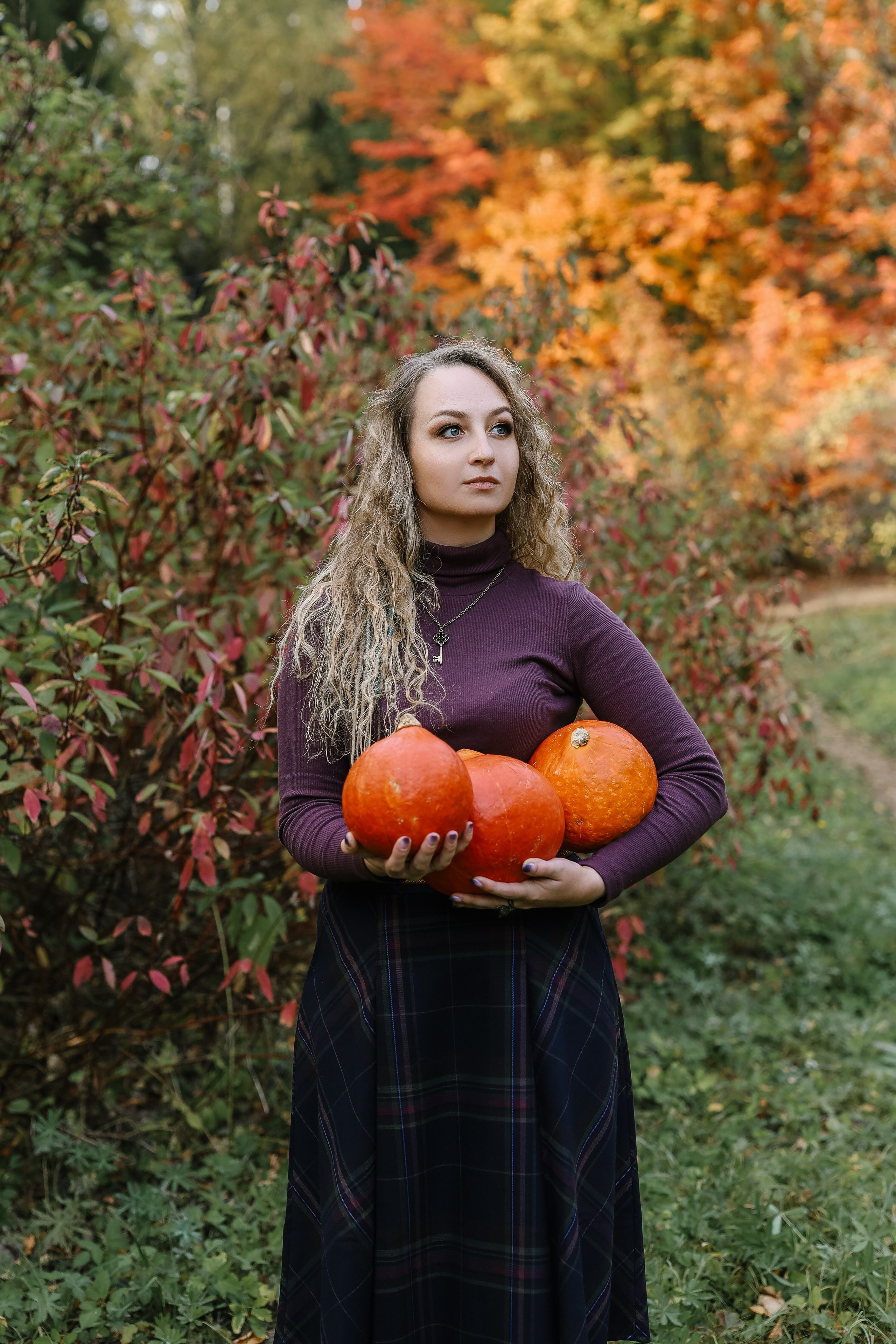 Контент для бренда духов «Мурчащий котел». Фотопродакшн продающего контента