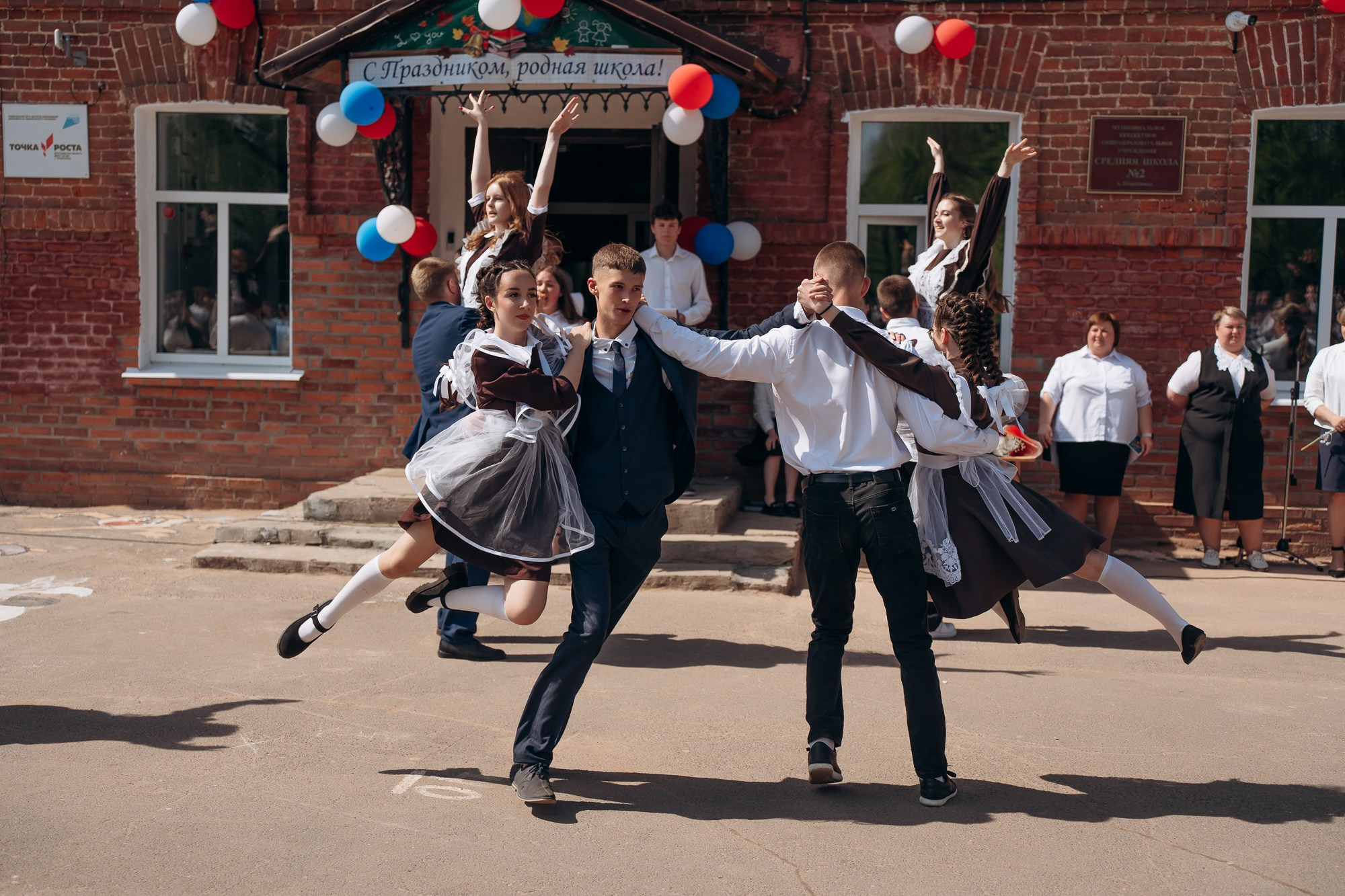 Последний звонок, 11 класс. Свадебный и репортажный фотограф в Ярославле Евгений Сальников