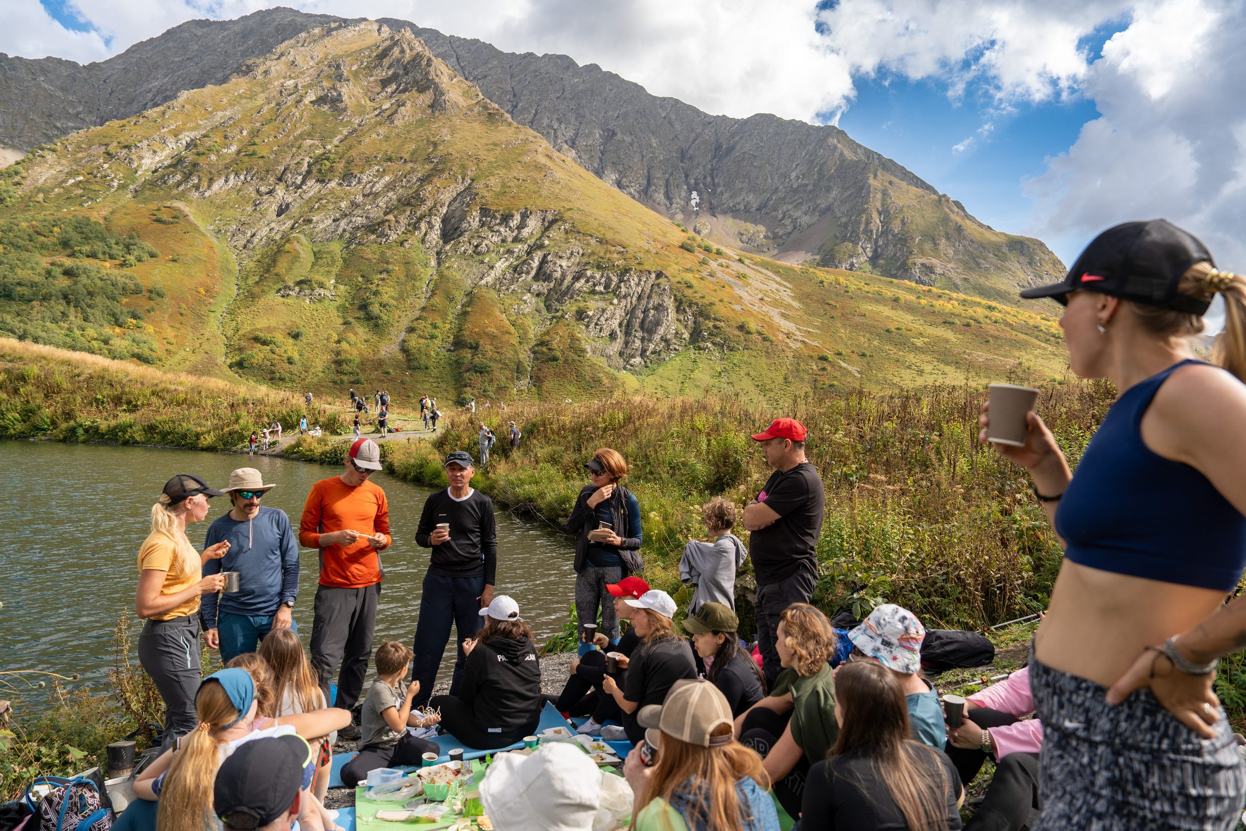 Поход для профсоюза курорта «Газпром Поляна» на Бзерпинский карниз. Репортажный фотограф в Красной Поляне и Сочи Павлюченко Екатерина