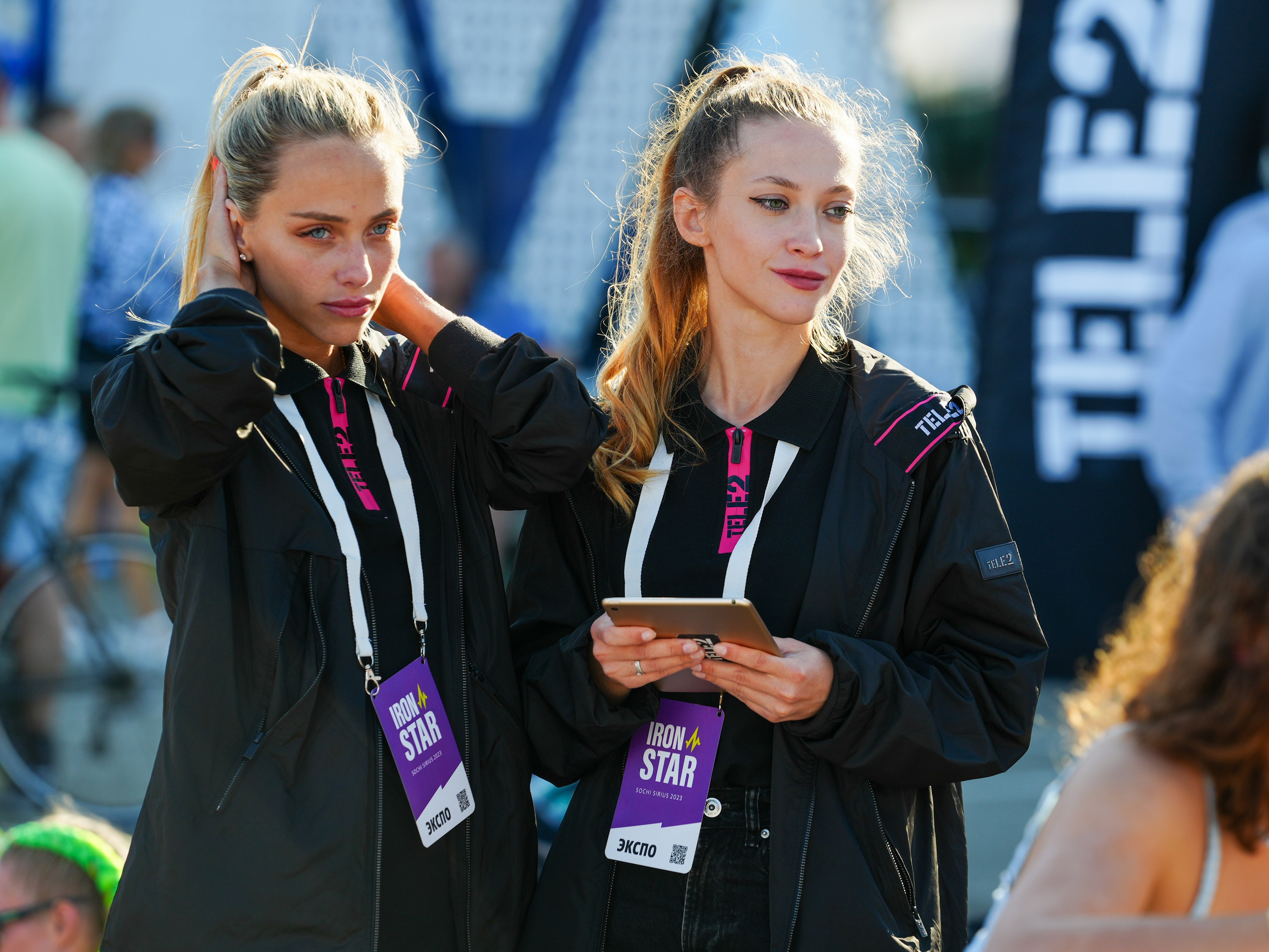 Фотоотчет партнерской интеграции для компании TELE2 на фестивале Ironstar. Репортажный фотограф в Красной Поляне и Сочи Павлюченко Екатерина