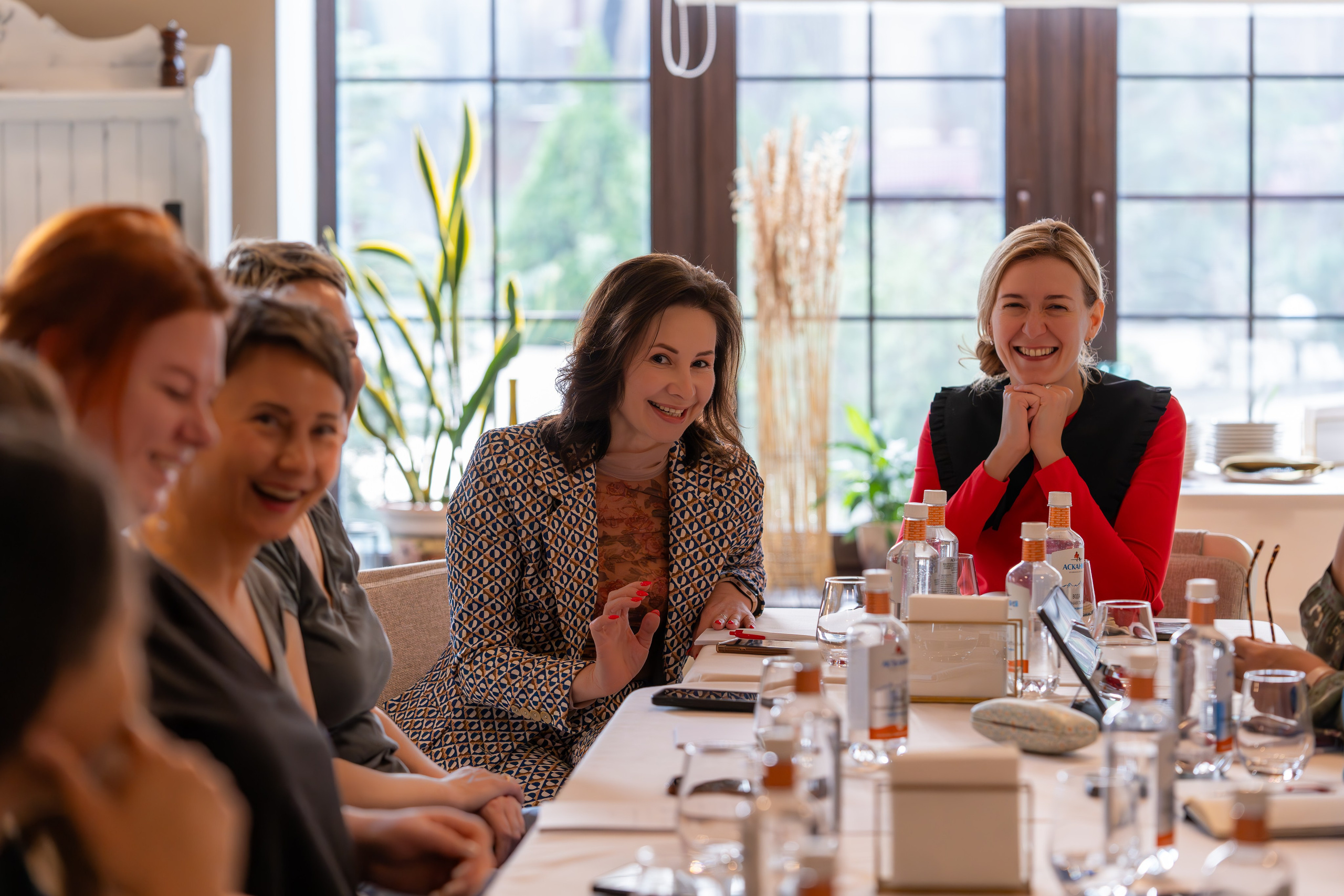 Литературная мастерская с Ольгой Шутовой в «Винотеррии». Репортажный фотограф в Красной Поляне и Сочи Павлюченко Екатерина