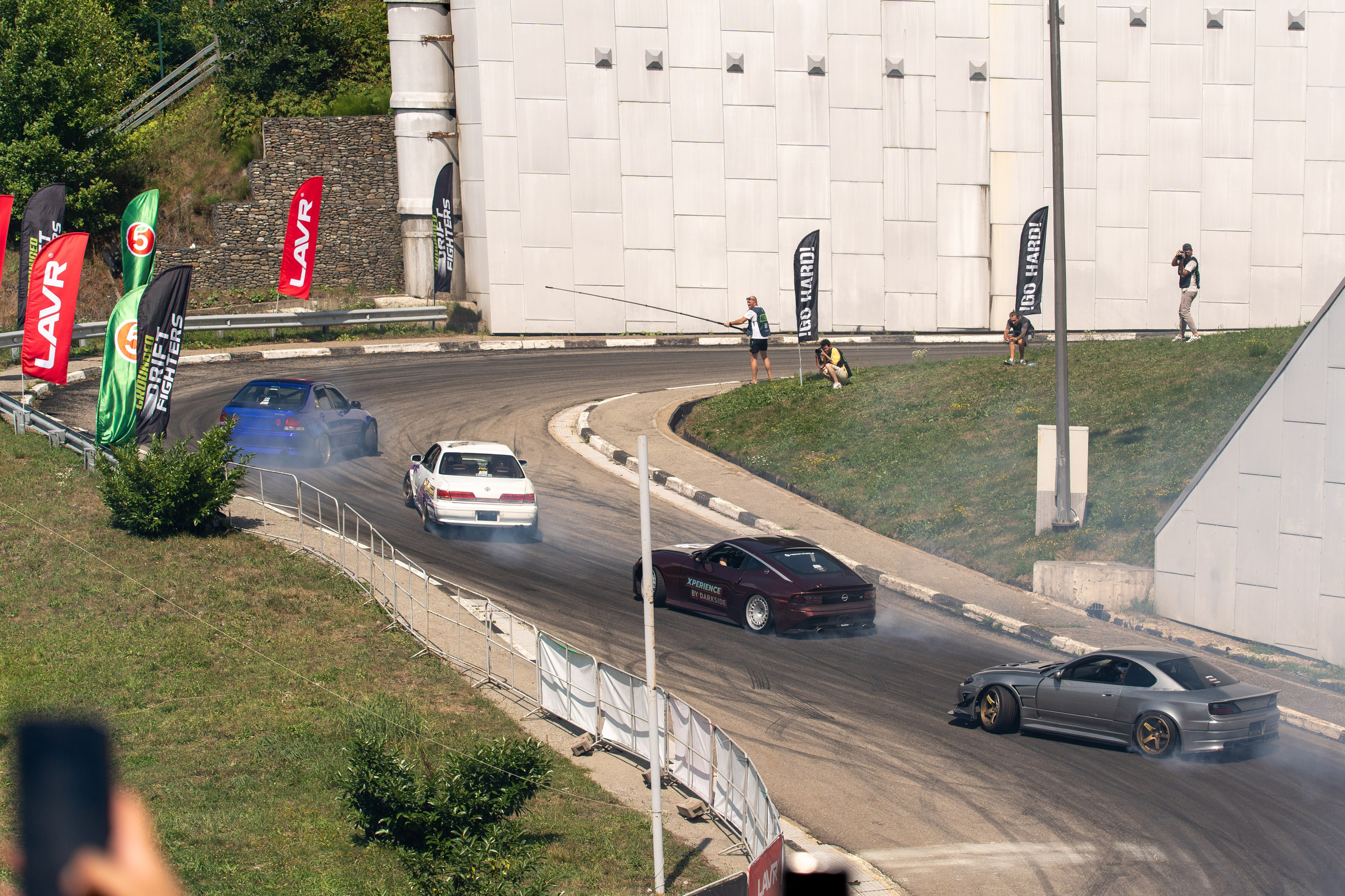 Фотоотчет партнеской интеграции для сети «Пятерочка» на фестивале «Grounded». Репортажный фотограф в Красной Поляне и Сочи Павлюченко Екатерина