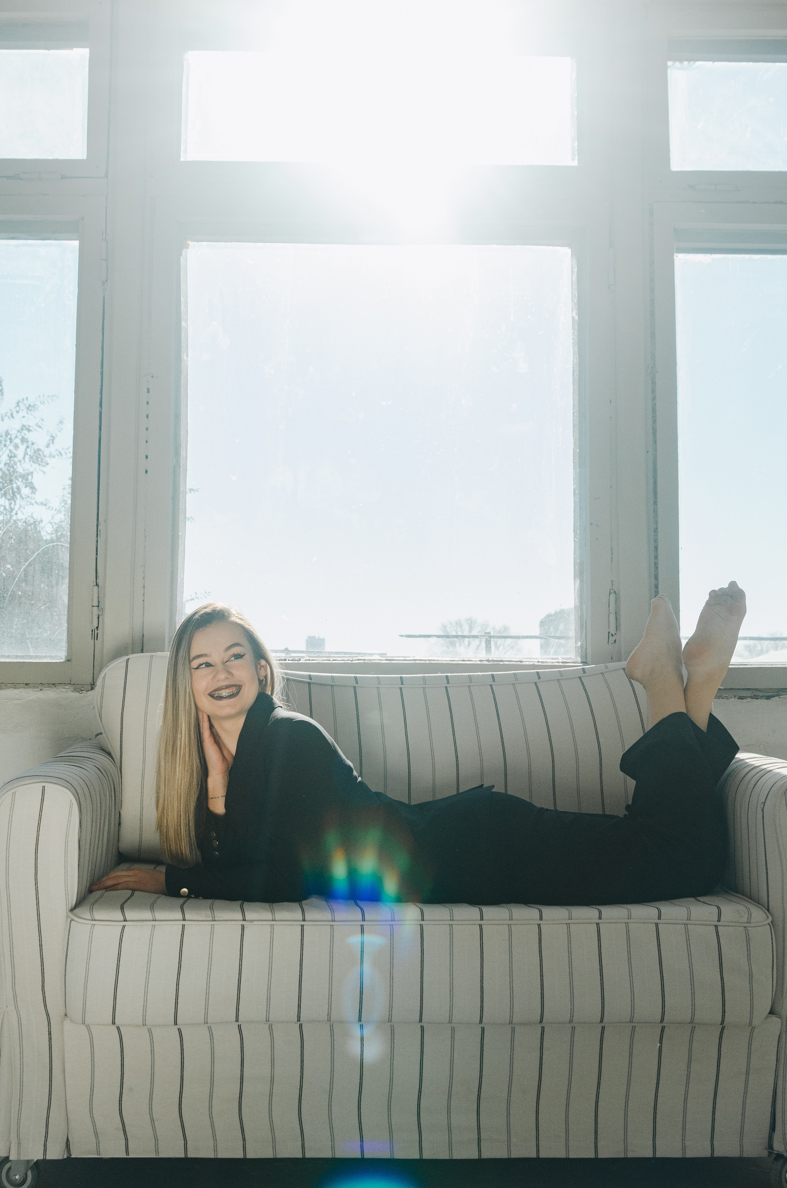 Женская фотосессия в стиле минимализм. Денисова Аля — фотограф для парных съемок и индивидуальных историй в Барнауле