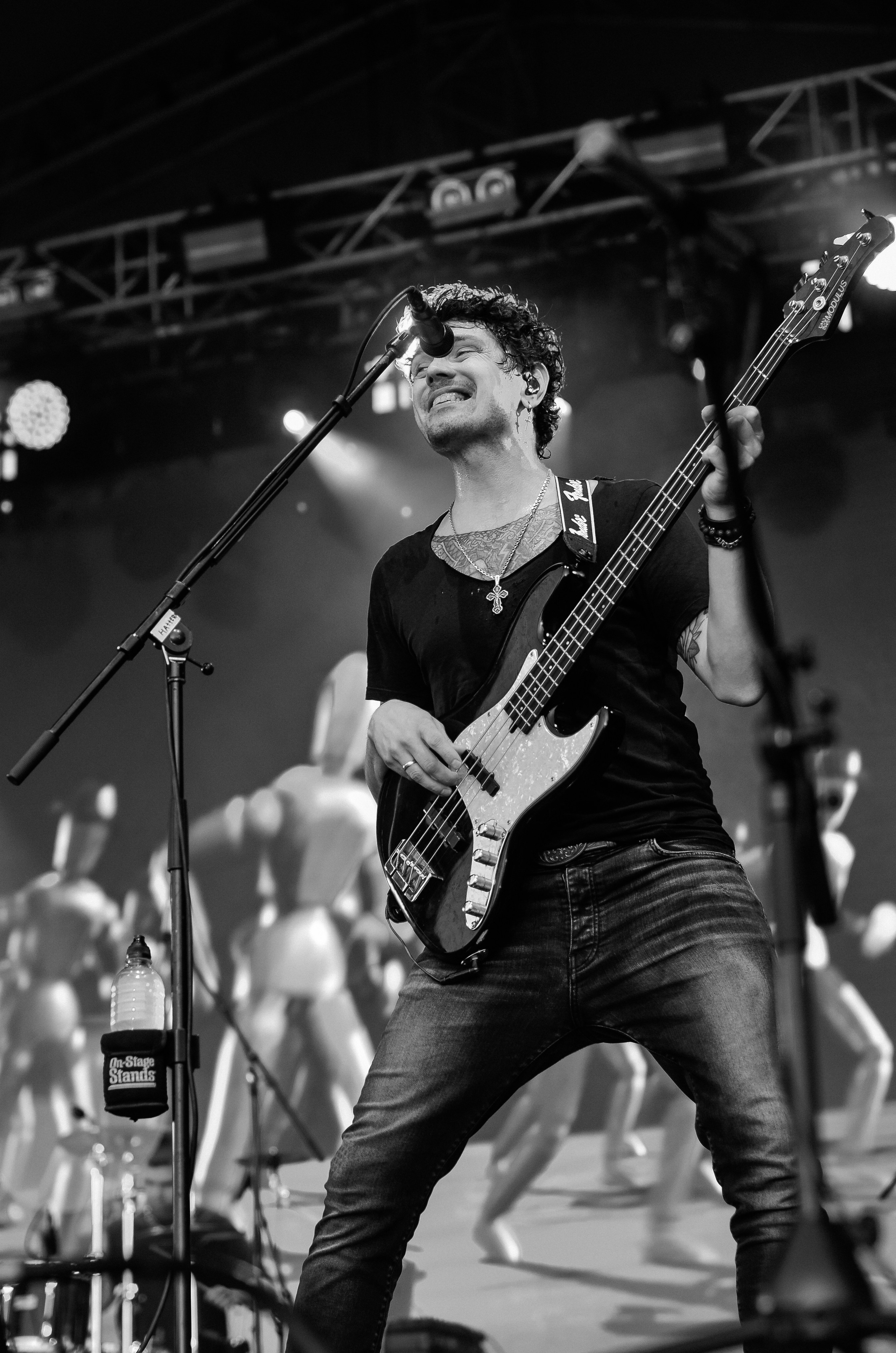 Концерт The Hatters на фестивале «Грань» в Барнауле. Денисова Аля — фотограф для парных съемок и индивидуальных историй в Барнауле