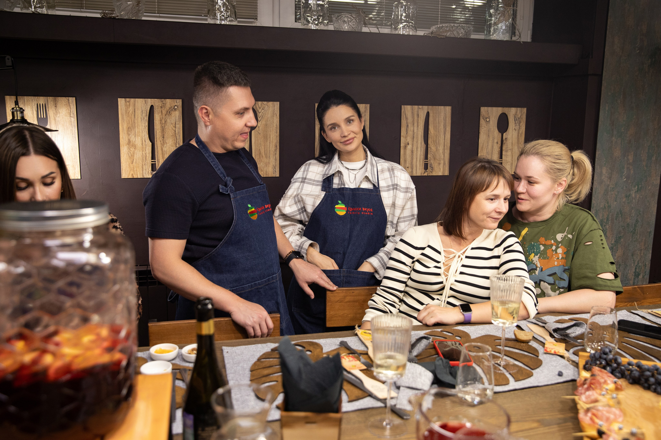 Встреча во «Краски Вкуса». Свадебный фотограф Иркутск, репортажный фотограф Иркутск