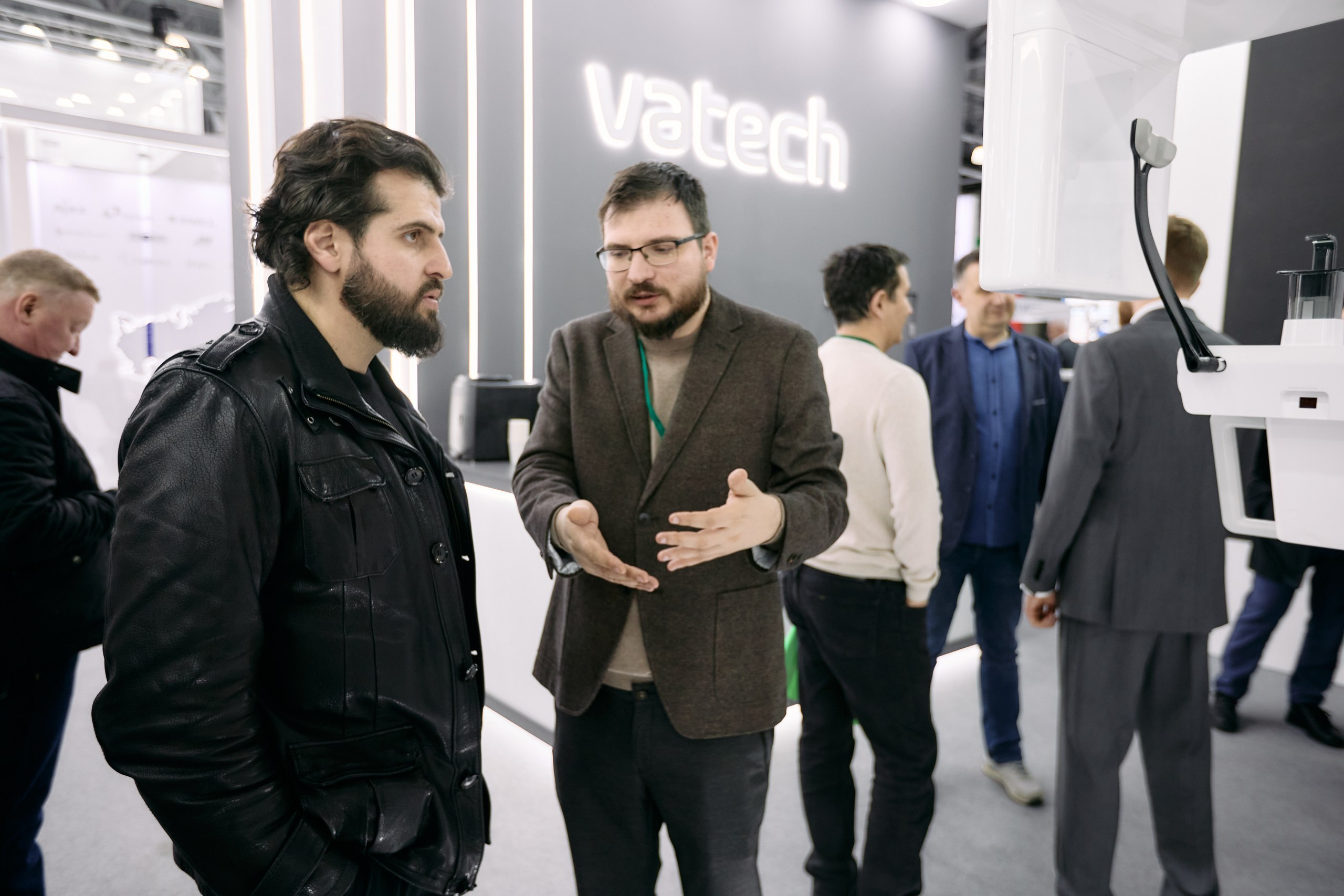 Дентал Салон 2026: Vatech. Свадебный и репортажный фотограф Дмитрий Кононенко