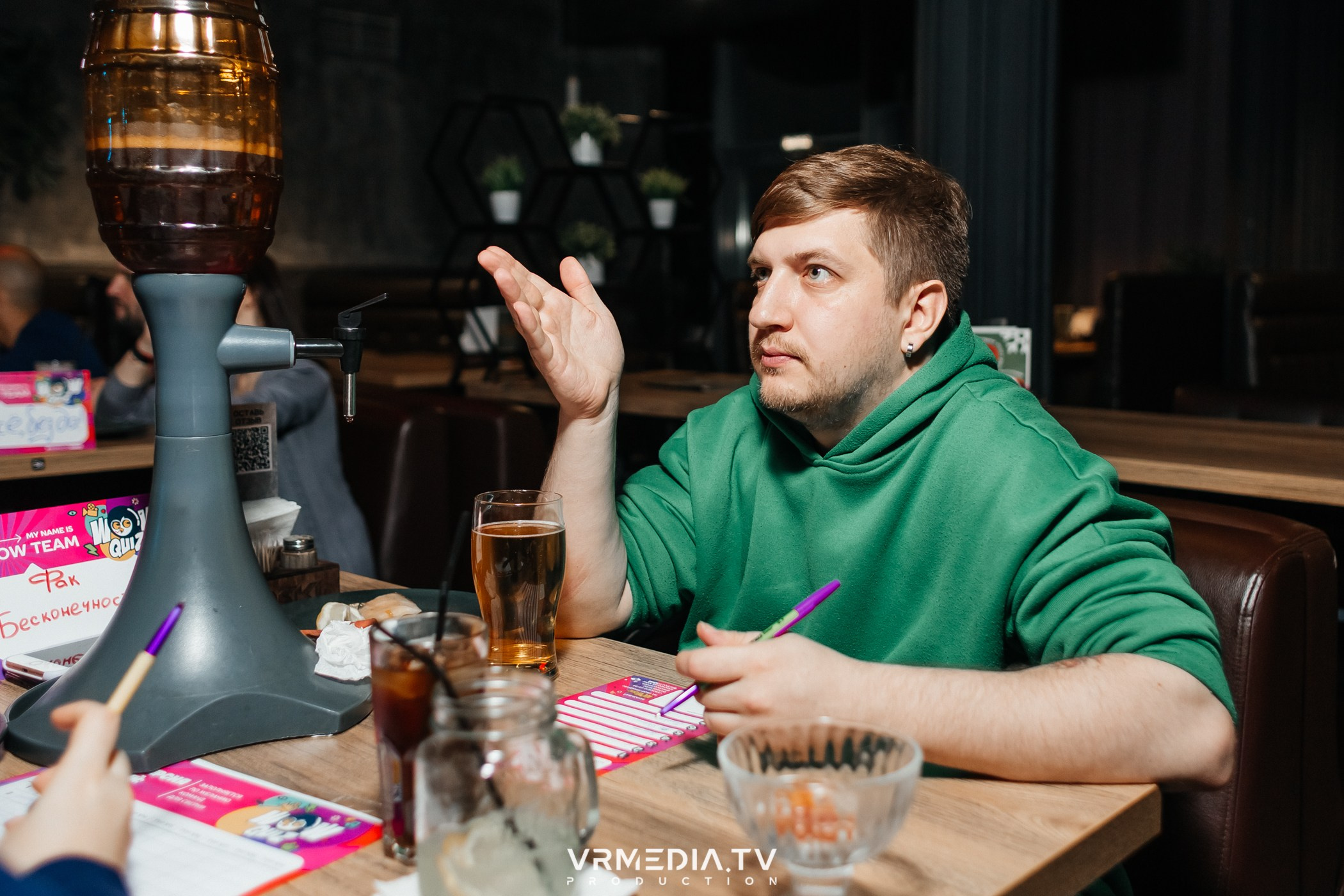 WoW QuiZ в баре «Друзья»