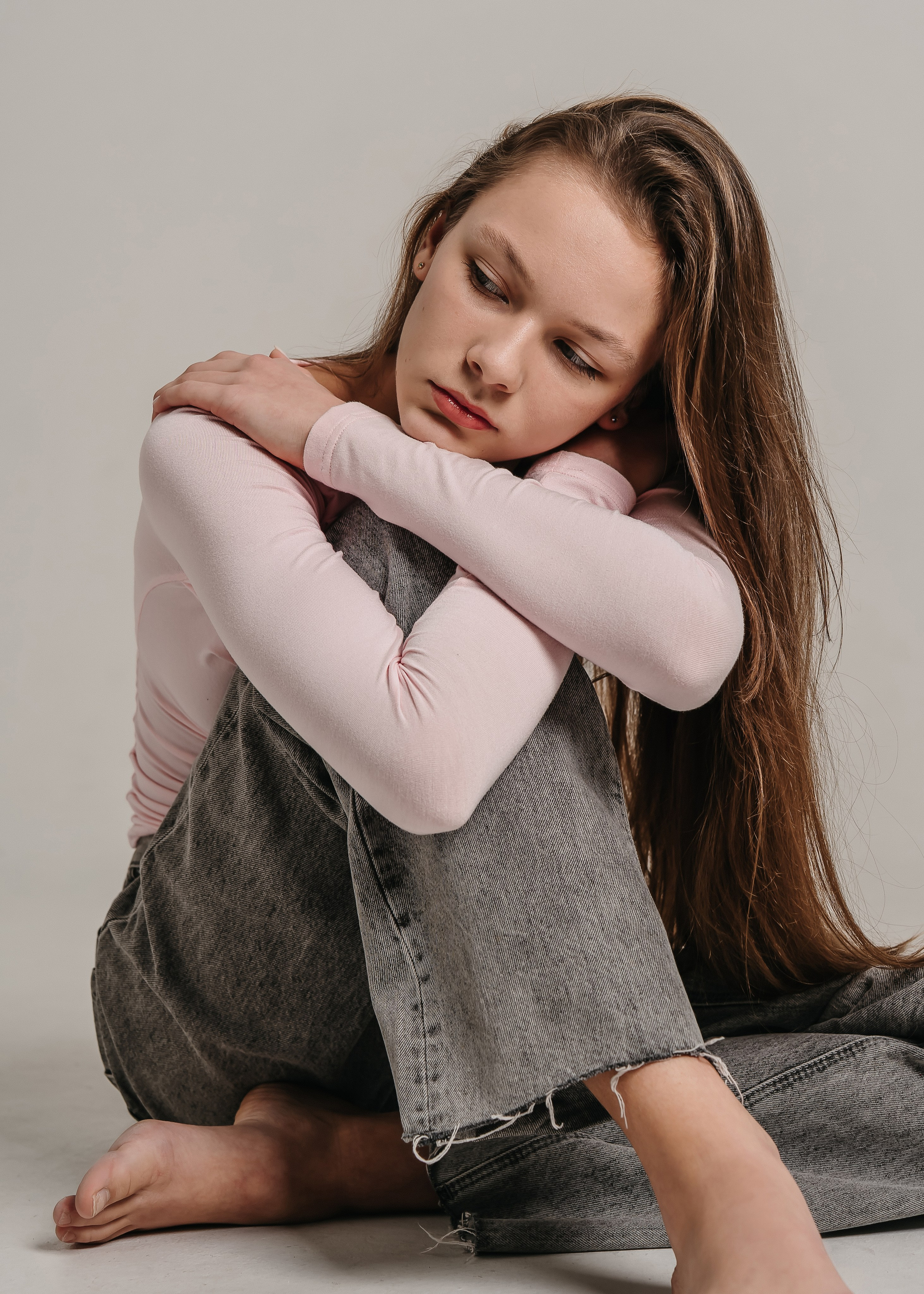 Фотосессия в студии девушки, семейная в Сочи, Адлере. Алина Бернд — свадебный и индивидуальный фотограф в Сочи и Адлере