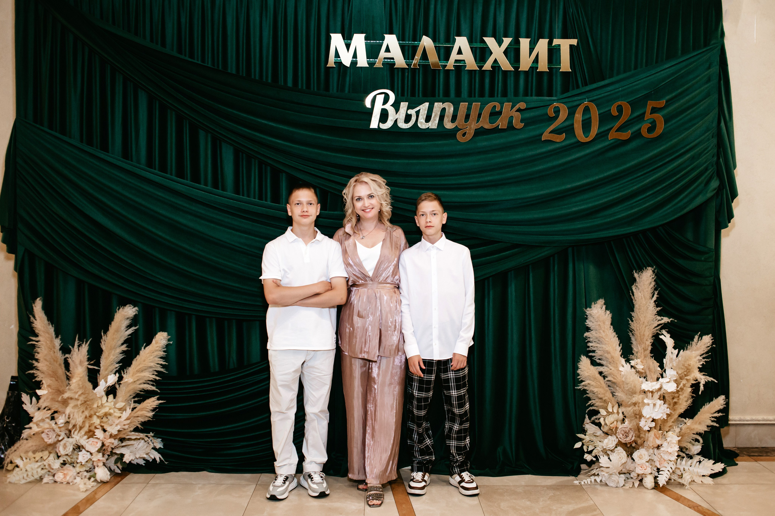 Выпускной 2025 (9класс) 124 школа. Фотограф в Челябинске Ополихина Анна