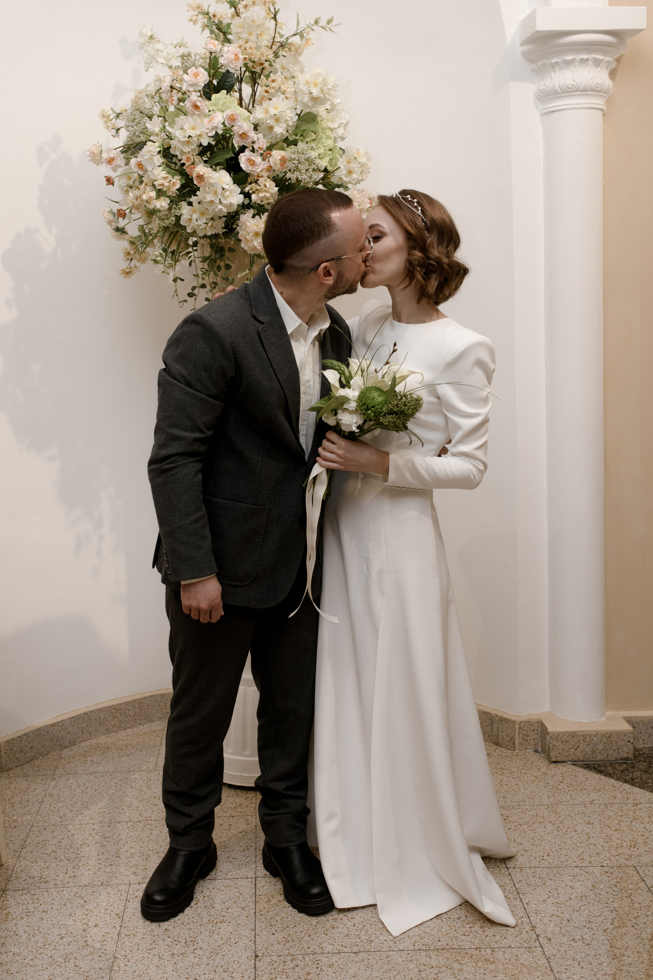 Регистрация Анастасии и Никиты — Краеведческий музей. Свадебный фотограф Екатеринбург/Челябинск — Любовь Волохова