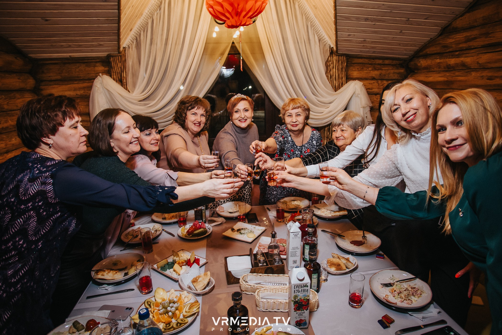 Новогодний вечер «У Петровича»