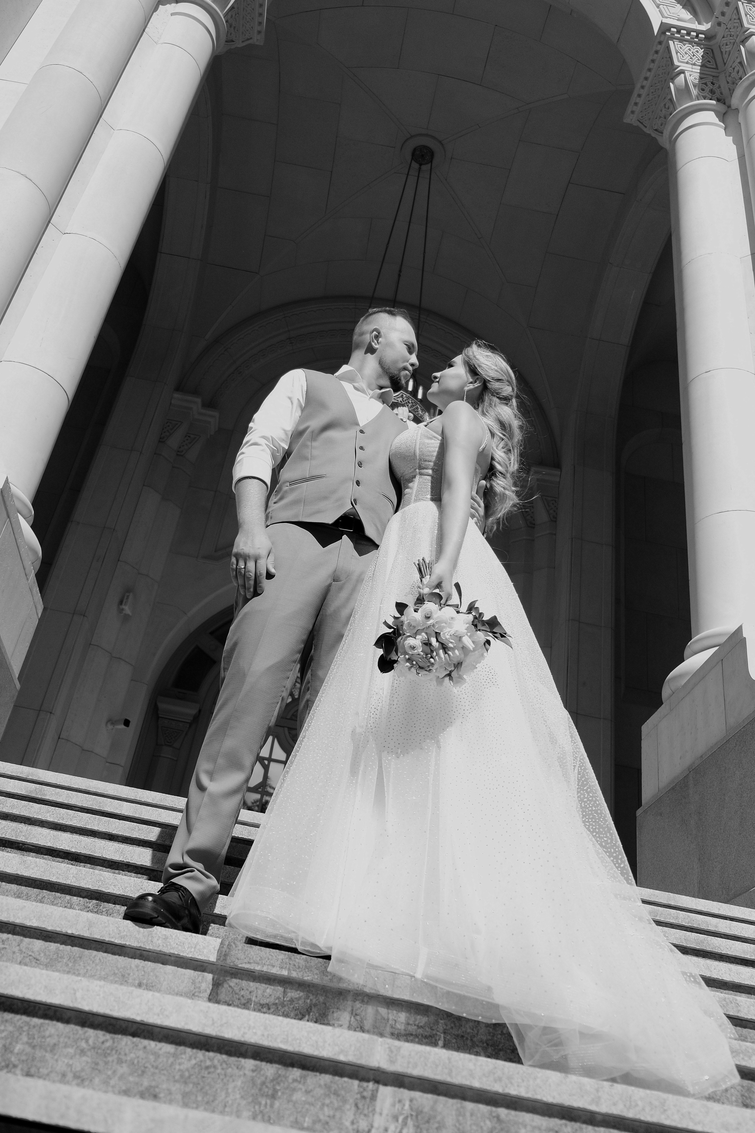 Свадебная фотосессия в Новом Херсонесе и Фиоленте. Профессиональная фотосъемка в Крыму. Натуральные эмоции и живые кадры. Забронируйте дату прямо сейчас!