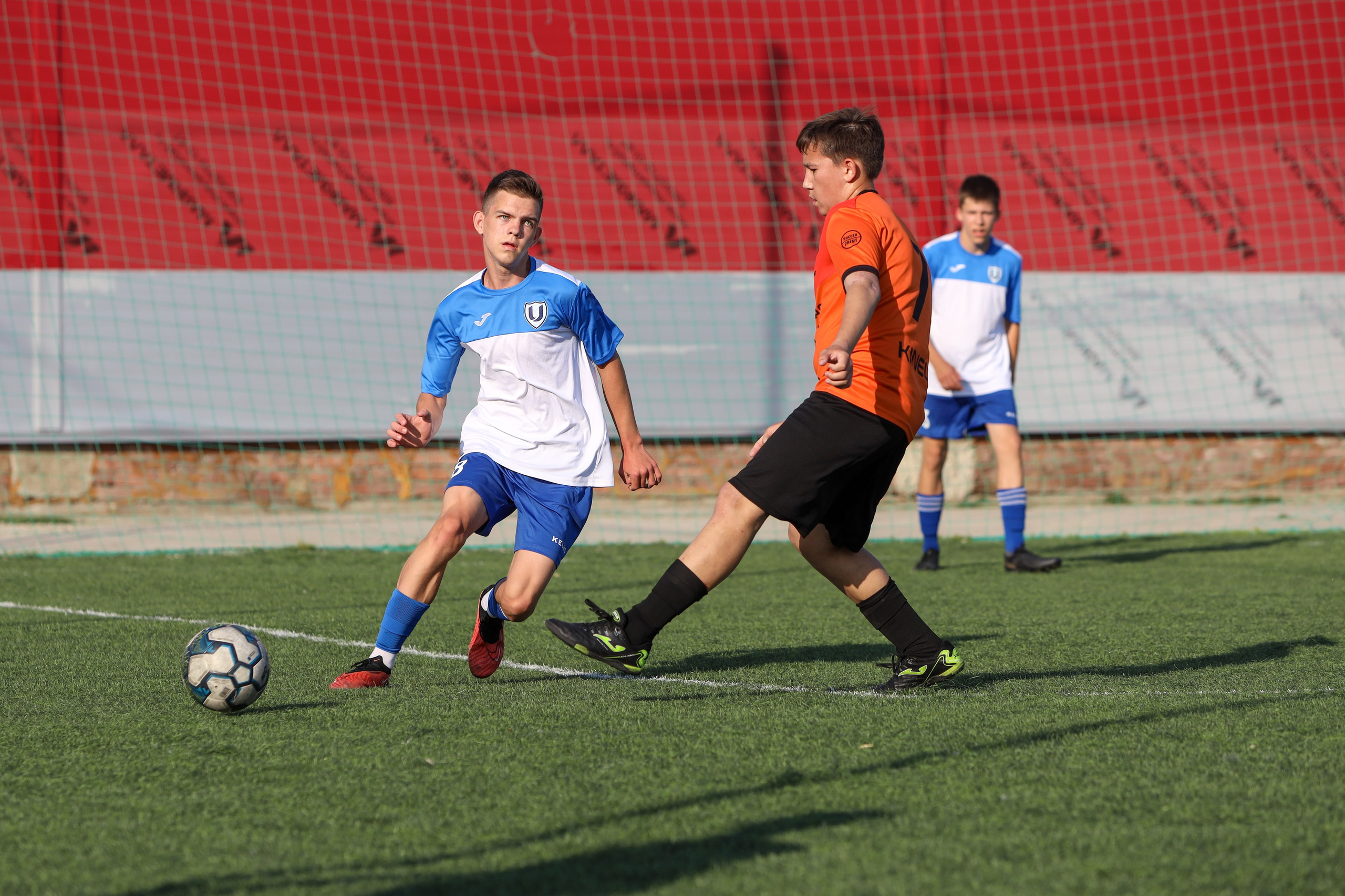 Кинель — Виктория Унион. Чемпионат СФПЛ. Молодежная футбольная лига U-15. Спортивный фотограф в Самаре