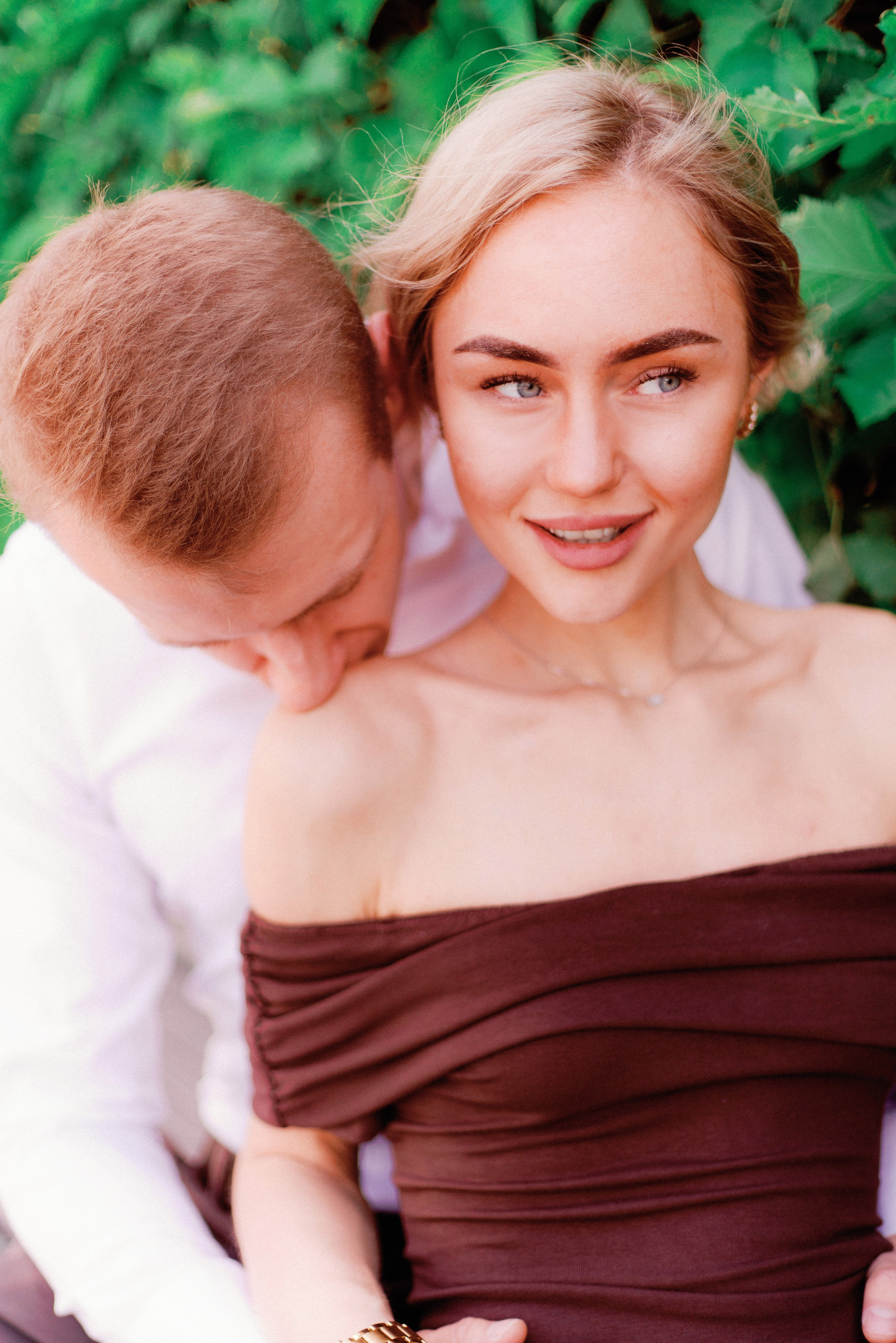 Весеняя лавстори прогулка в парке в Москве, фотограф в Москве