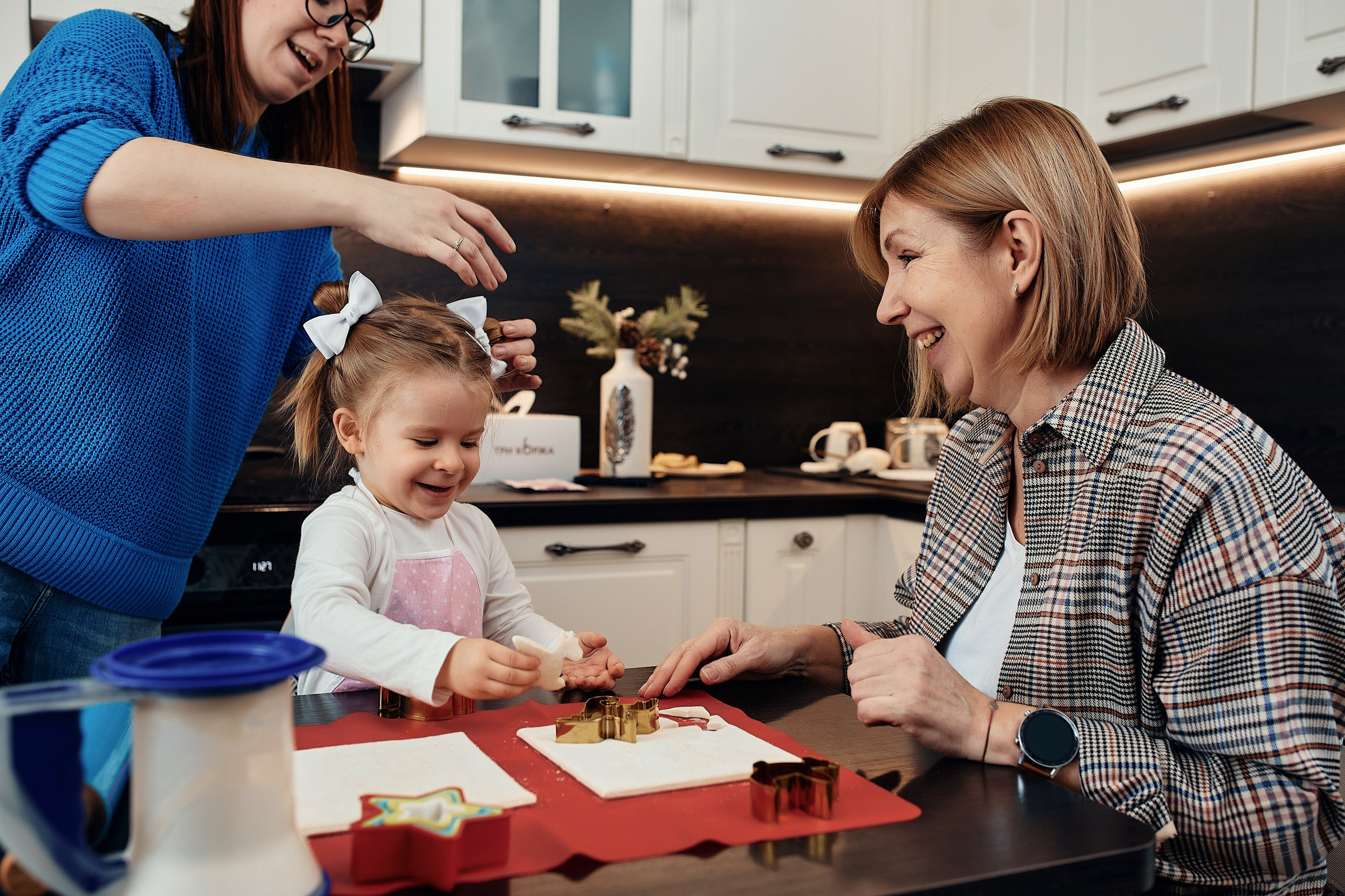 Домашняя новогодняя фотосессия. Семейный и репортажной фотограф в Красноярске и Москве Виктор Бабинцев