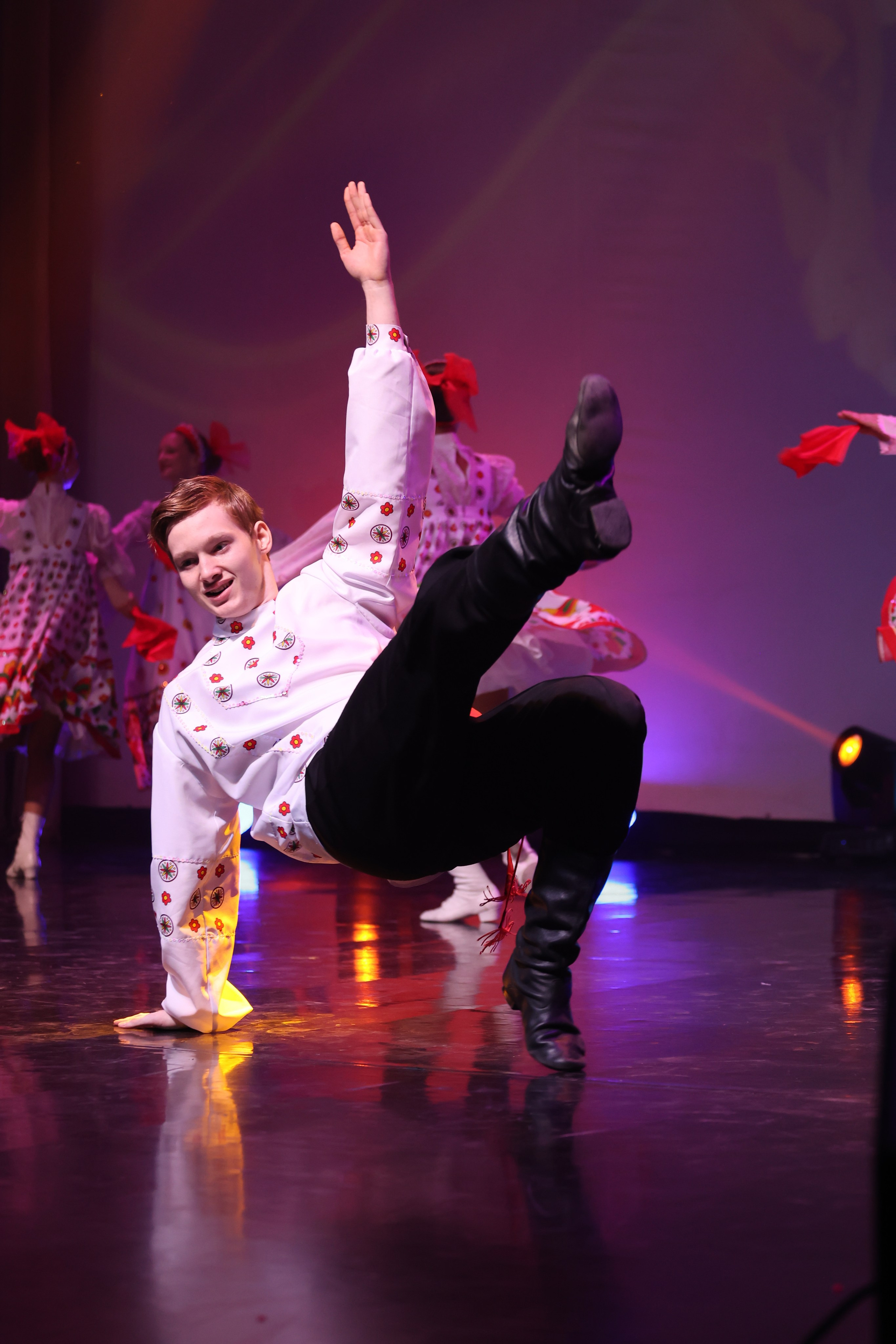 Сцена. Фотограф Антон Клейнос, Владивосток