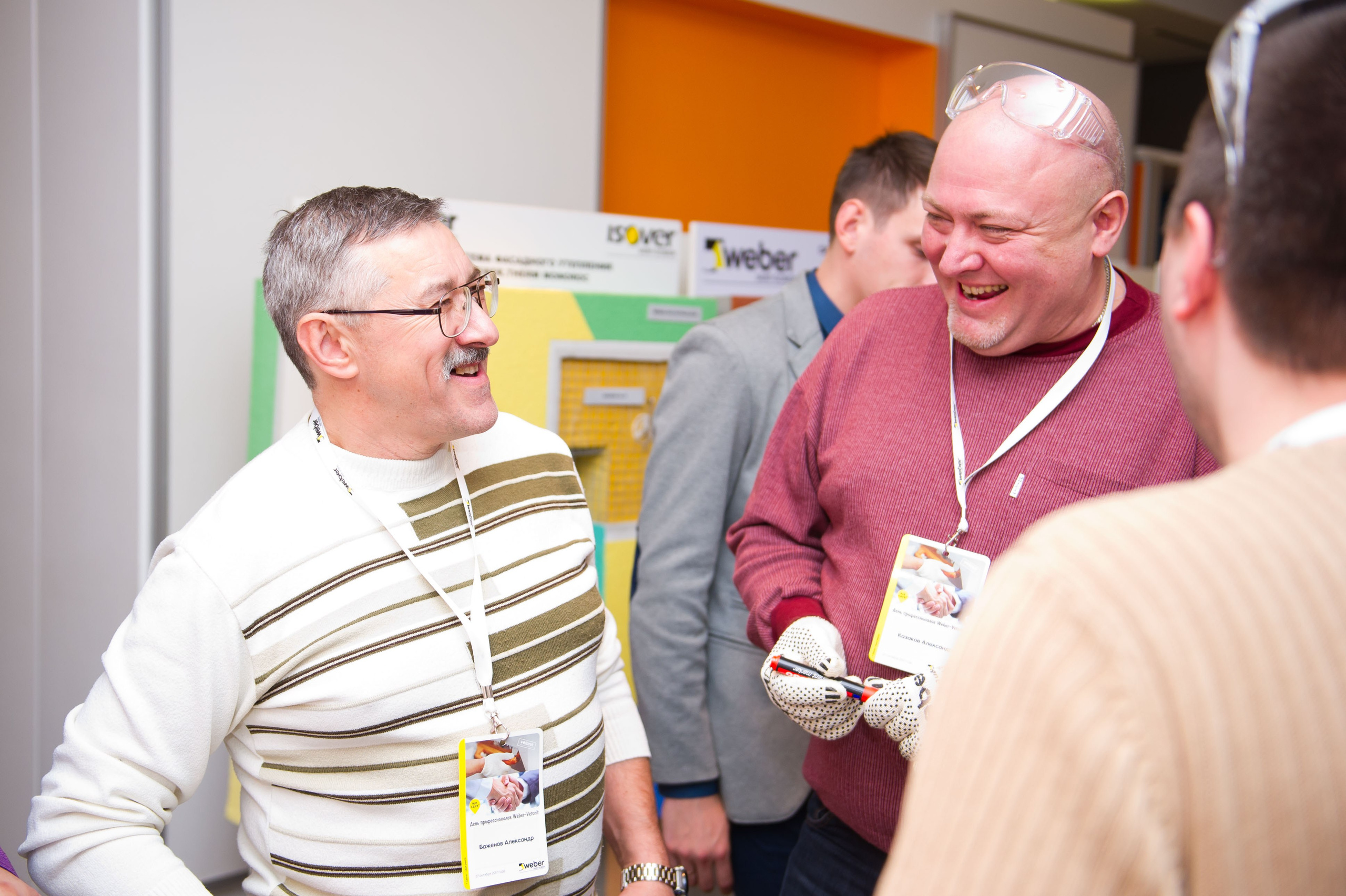 Saint-Gobain демонстрационный центр. Встреча блогеров и представителей фирмы. Репортажный фотограф и видеограф Слава Думчев. Тимбилдинги, отчетники, корпоративы