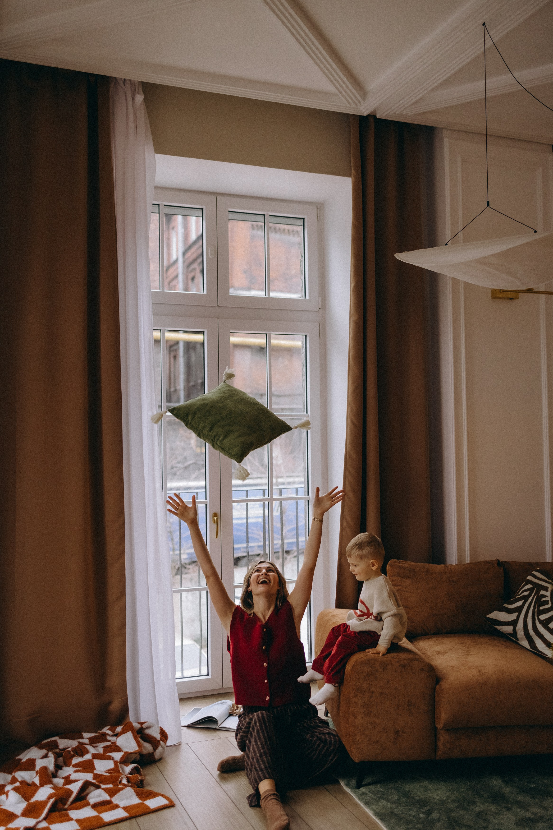 Оля Саша Миша. Главная