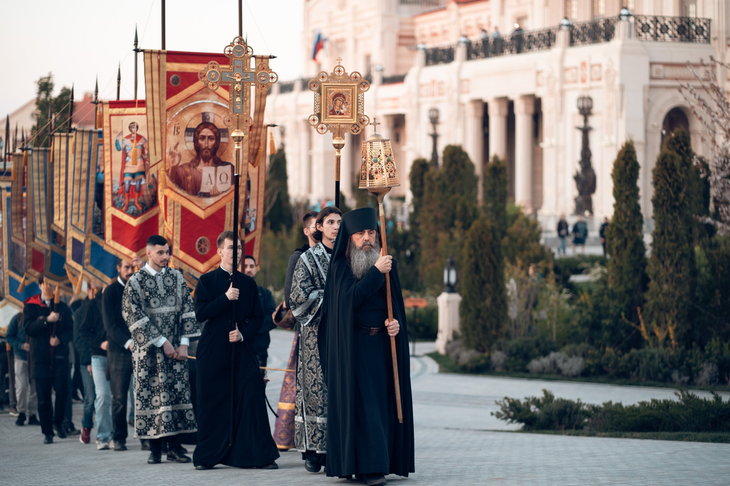 Богослужение Великой пятницы в Херсонесском монастыре Севастополь. Церковный фотограф Севастополь