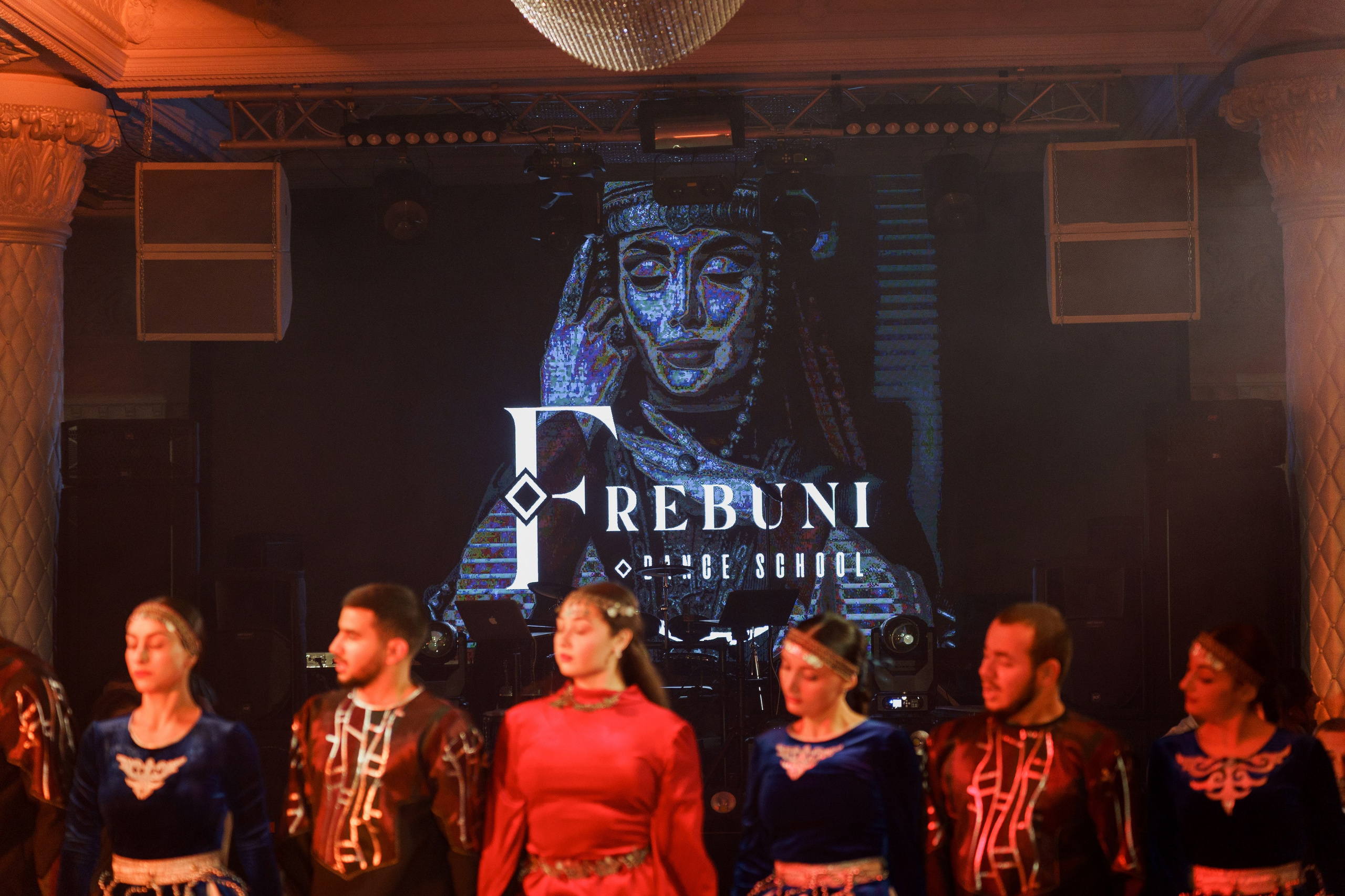 Красивая Армянская свадьба в Краснодаре от ТВИНС СТУДИО. ТВИНС СТУДИО — лучшие свадебные фотографы и видеографы в Краснодаре