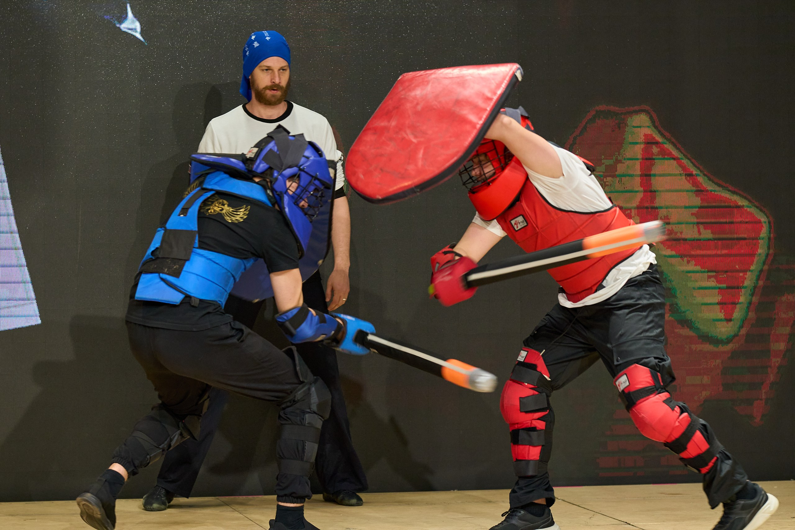 Горыныч 2025. Фотографирует красивое Денис Горностаев