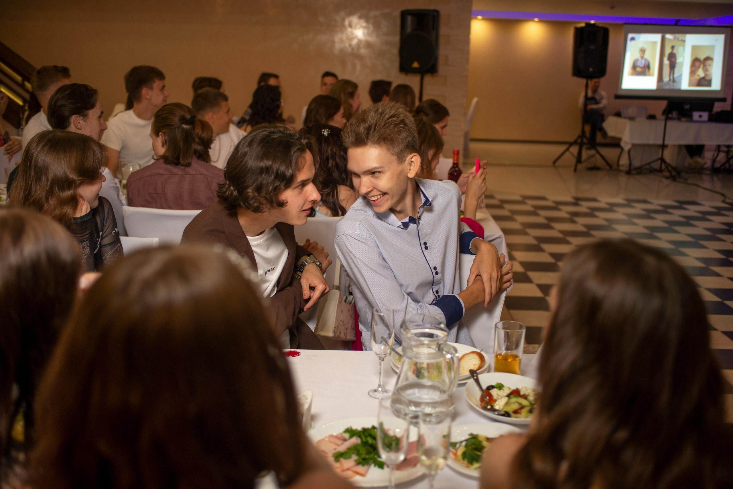 Репортажная фотосъемка выпускного дня. Выпускные альбомы Екатеринбург