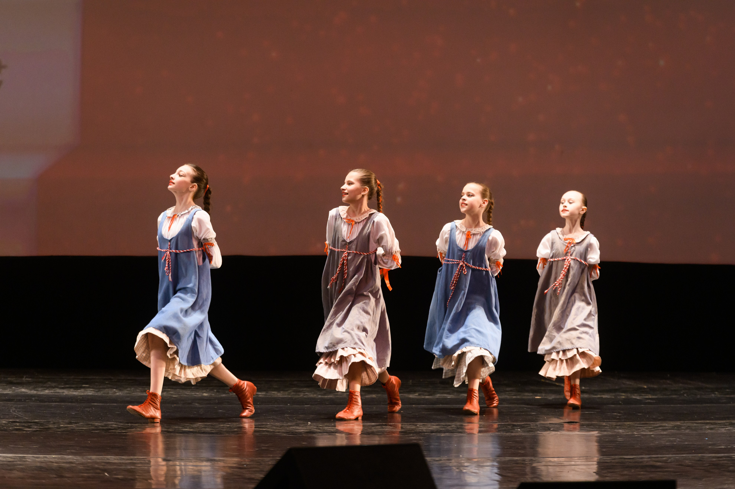 23 апреля, часть 1, БКЗ Октябрьский, г. Санкт-Петербург. Золотое яблочко