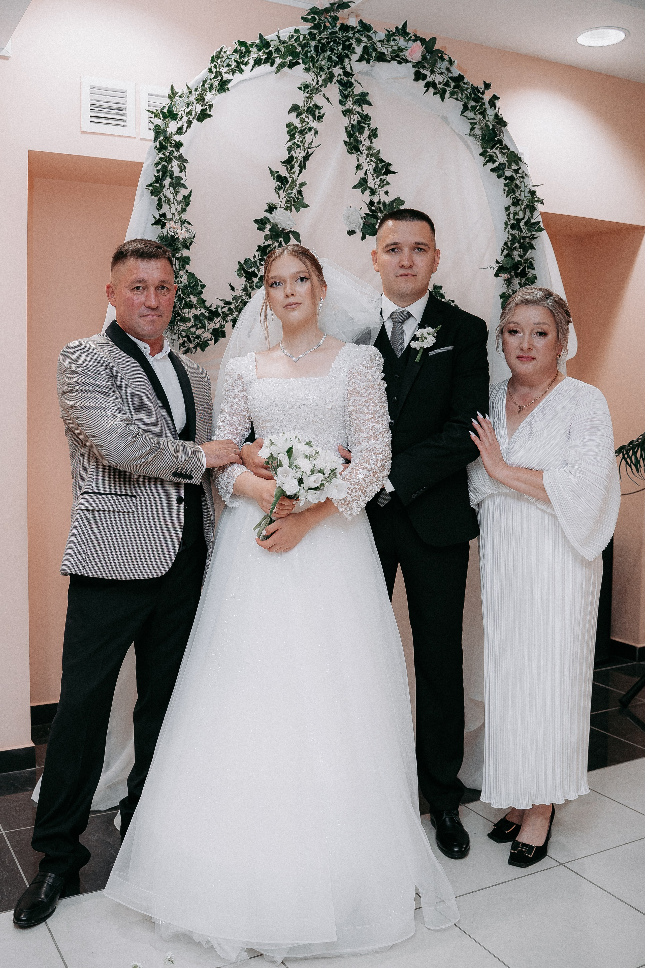 Максим и Александра. Свадебный фотограф в Чебоксарах