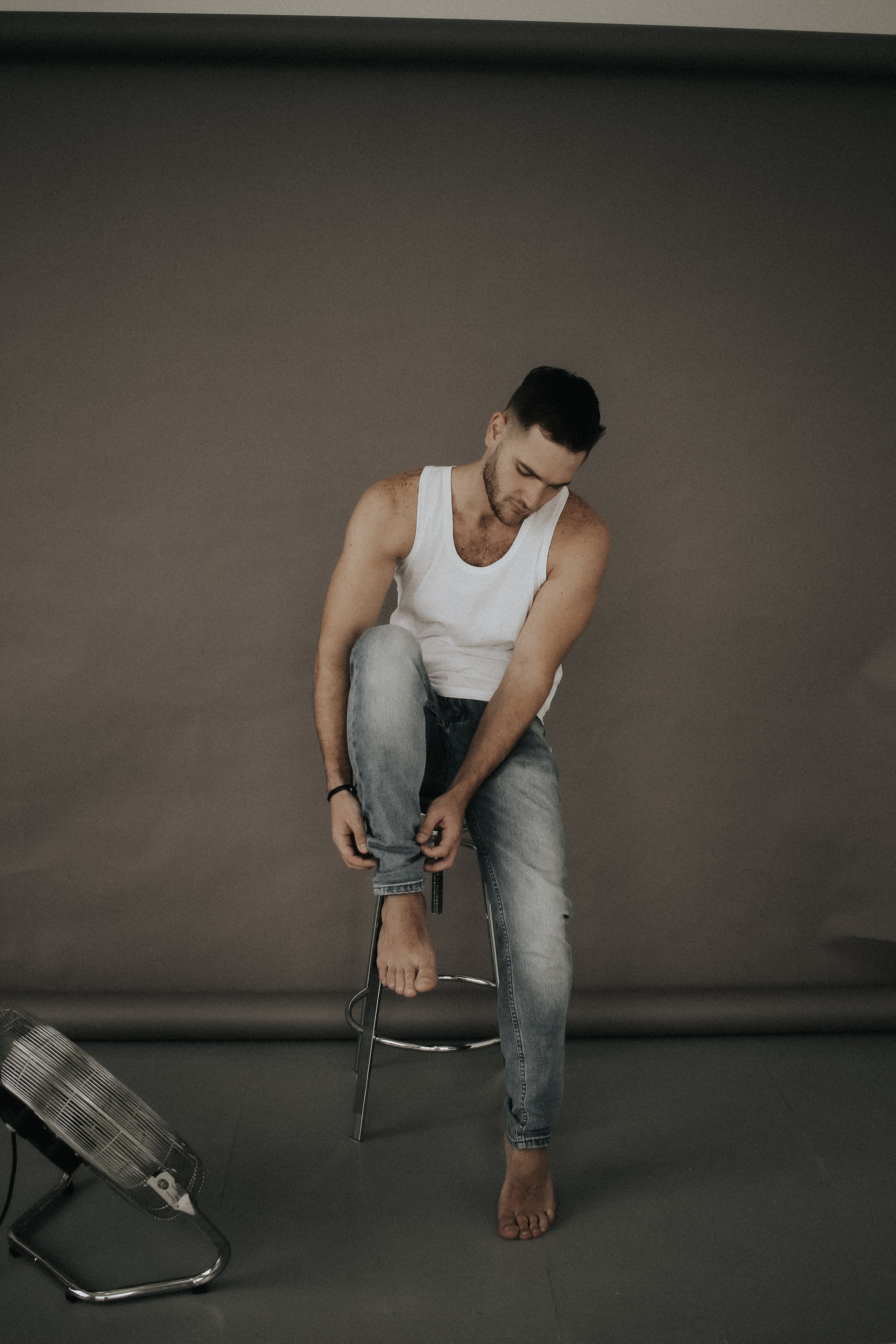 Male. Male photographer