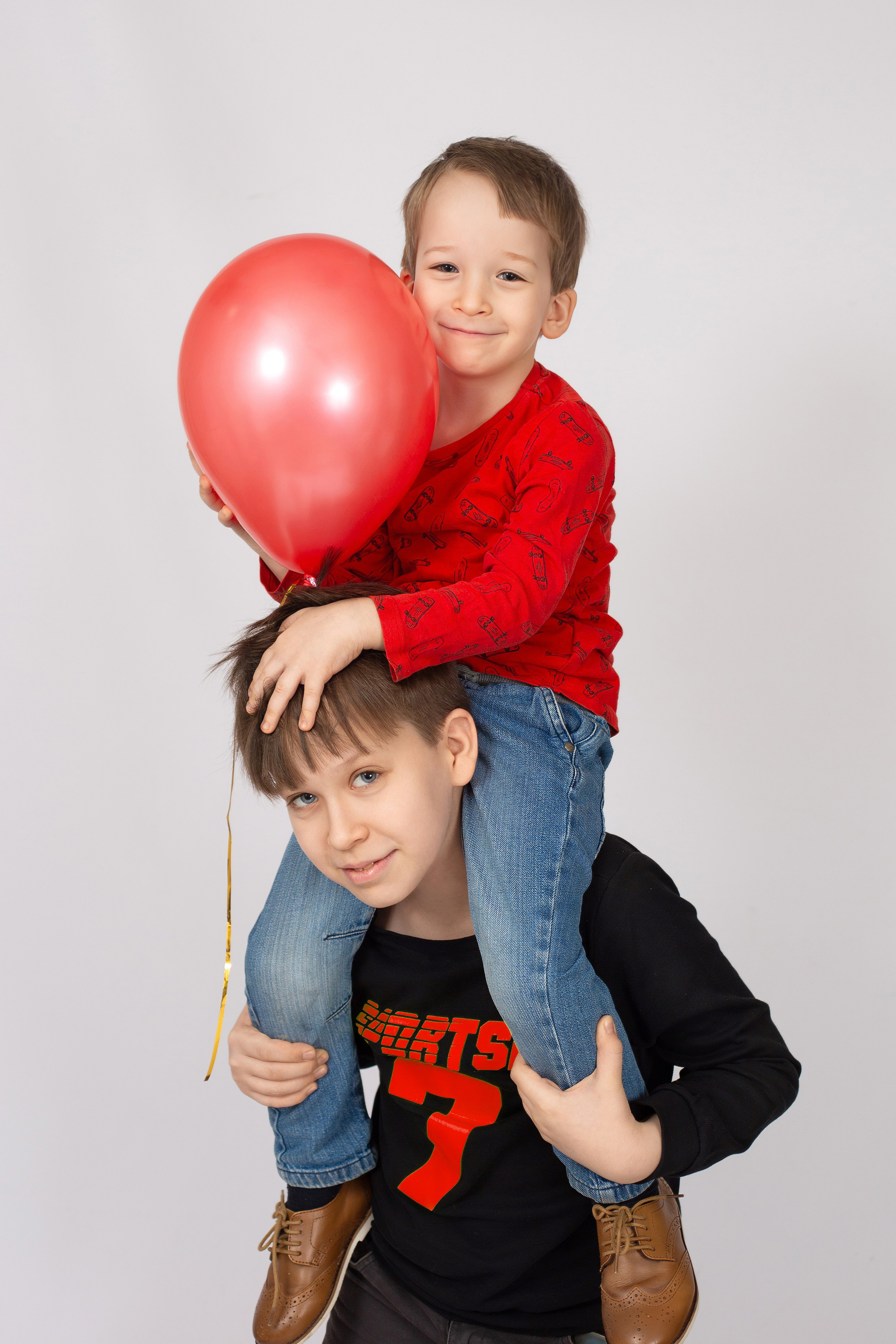 Дети в студии. Юлия Дейкун — семейный фотограф в Минске