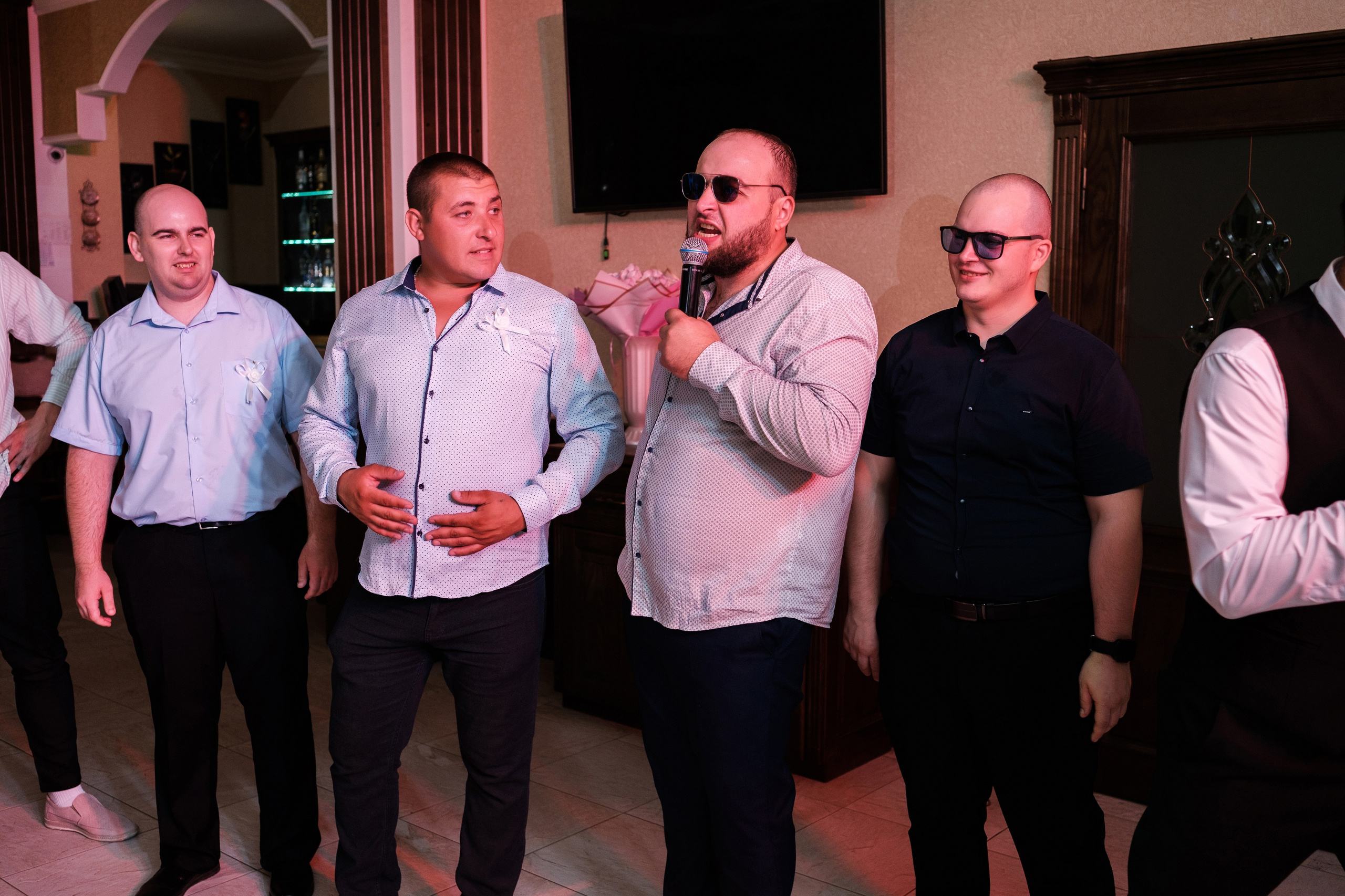 Виктор и Анна. Свадебный фотограф | репортаж | праздники | крещение