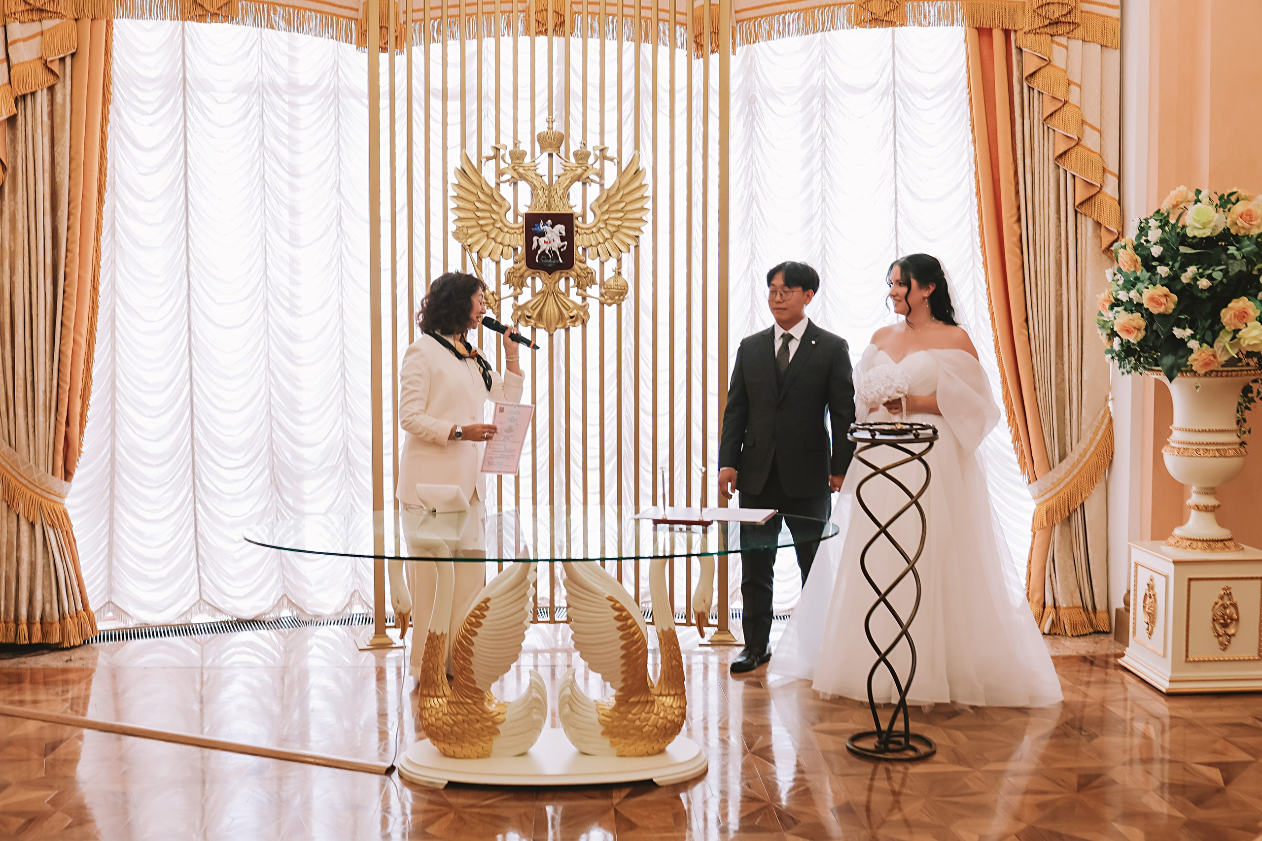 Айвазовский и парк дружбы народов. Семейный фотограф Тюмень, фотограф на роды Салмина Мария