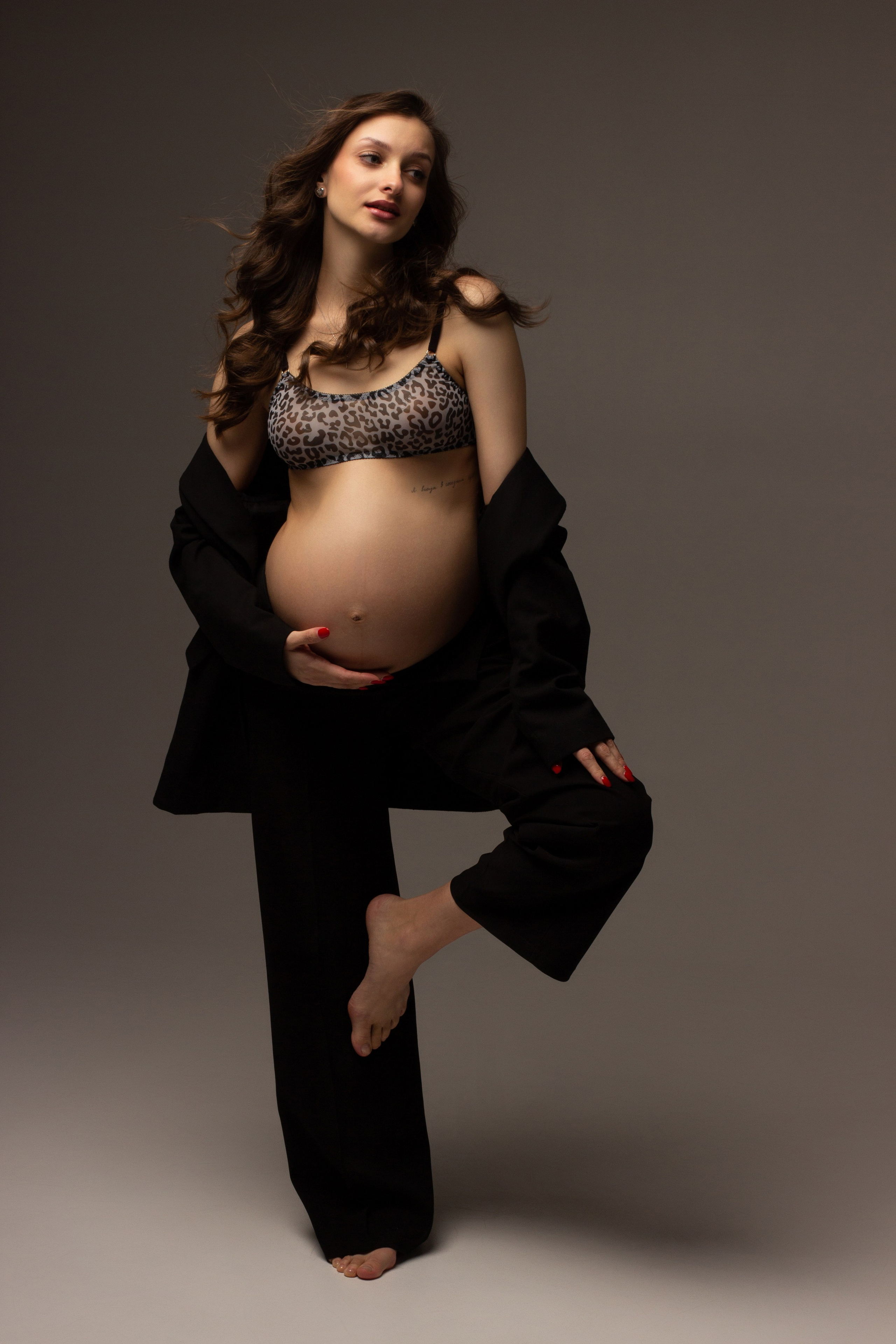 Алёна в ожидании. ФОТОГРАФ ХАБАРОВСК АНАСТАСИЯ РАЧЕНКОВА