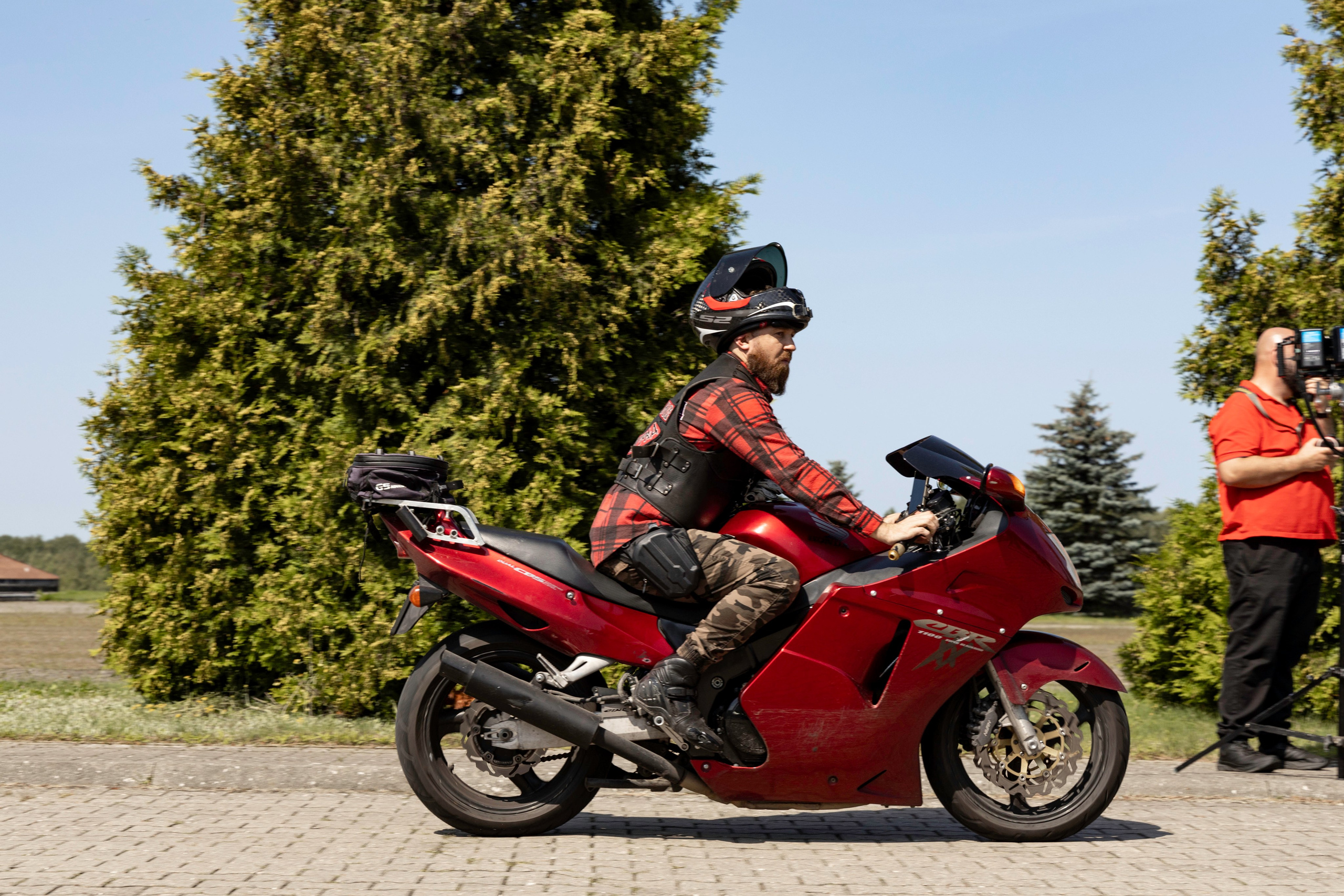 Бэкстэйдж докуметального фильма «Мой папа герой». Olya Posnimay