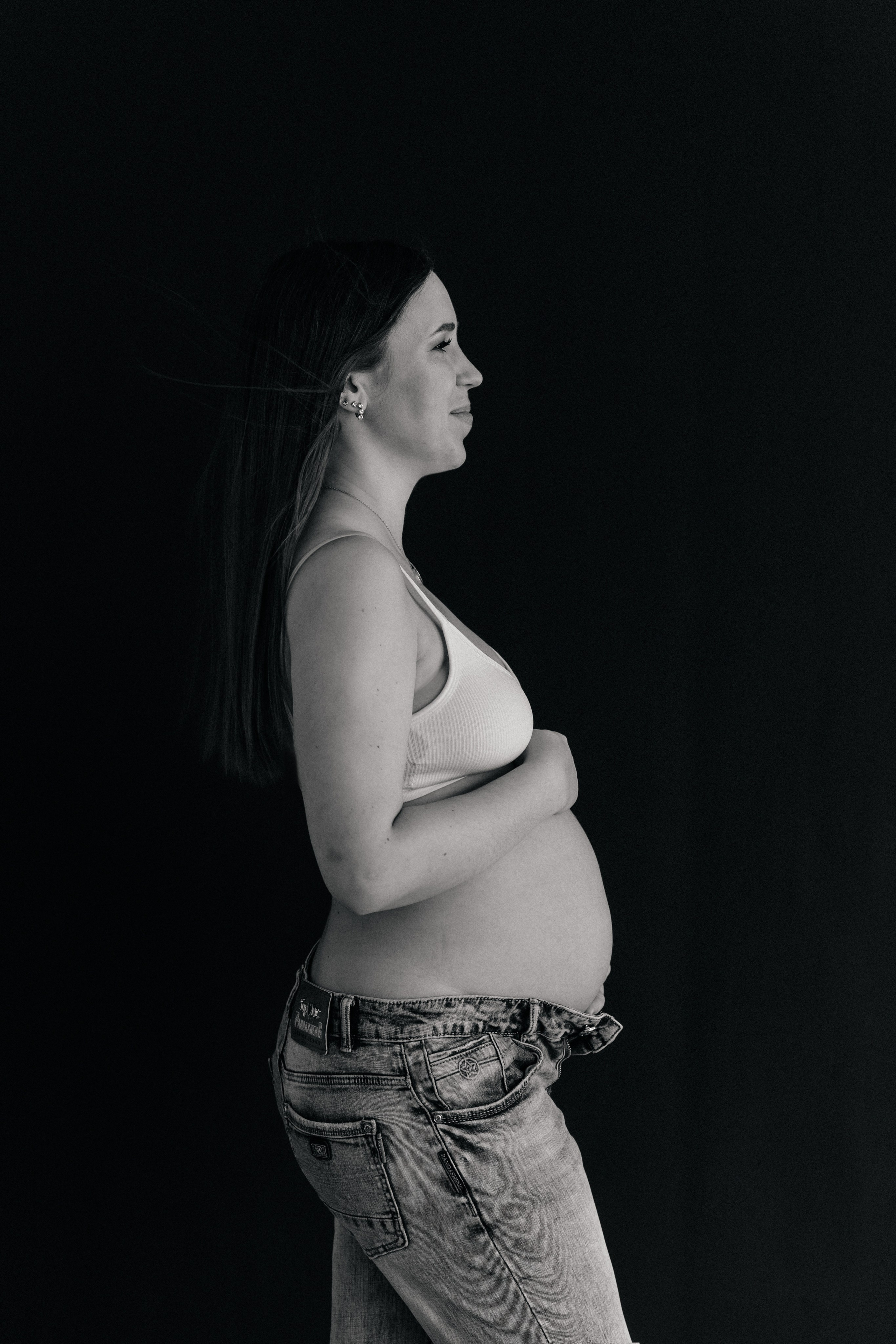 Нежность ожидания: фотосессия беременной девушки. Ваш семейный фотограф в Минске — Вика Трегубова