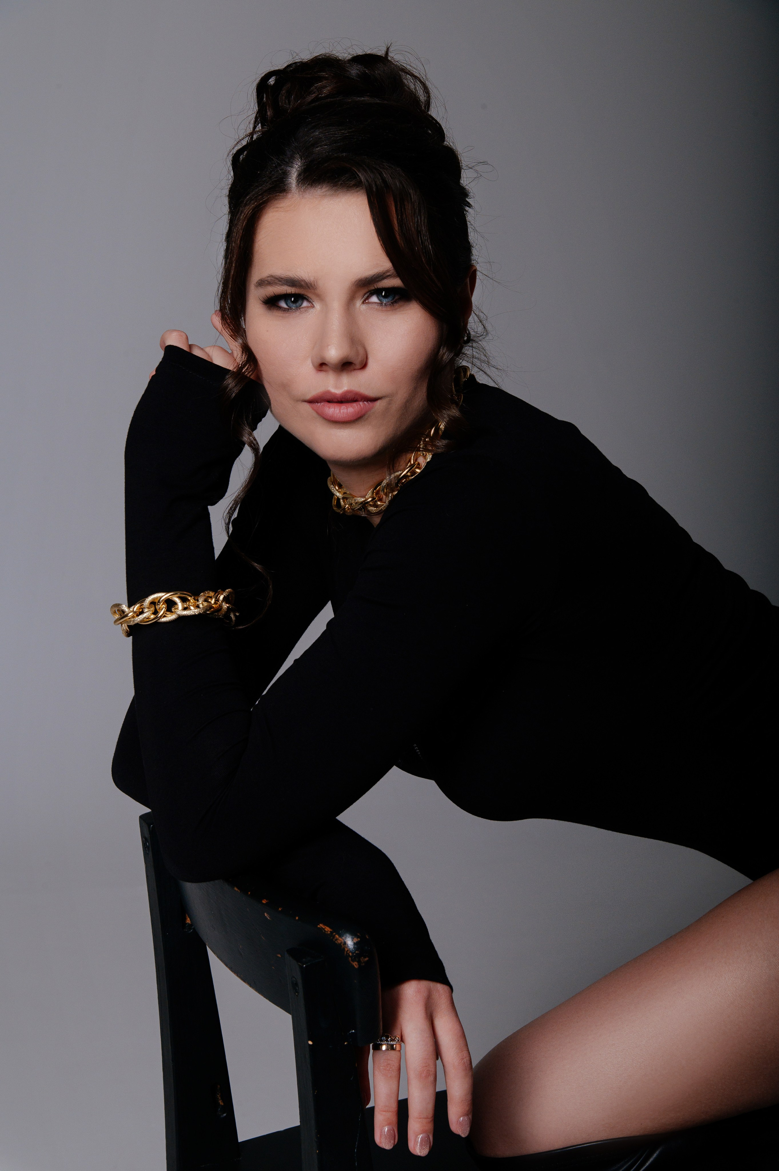 Портретный фотограф в Караганде — студийная съёмка. Свадебный фотограф Караганда