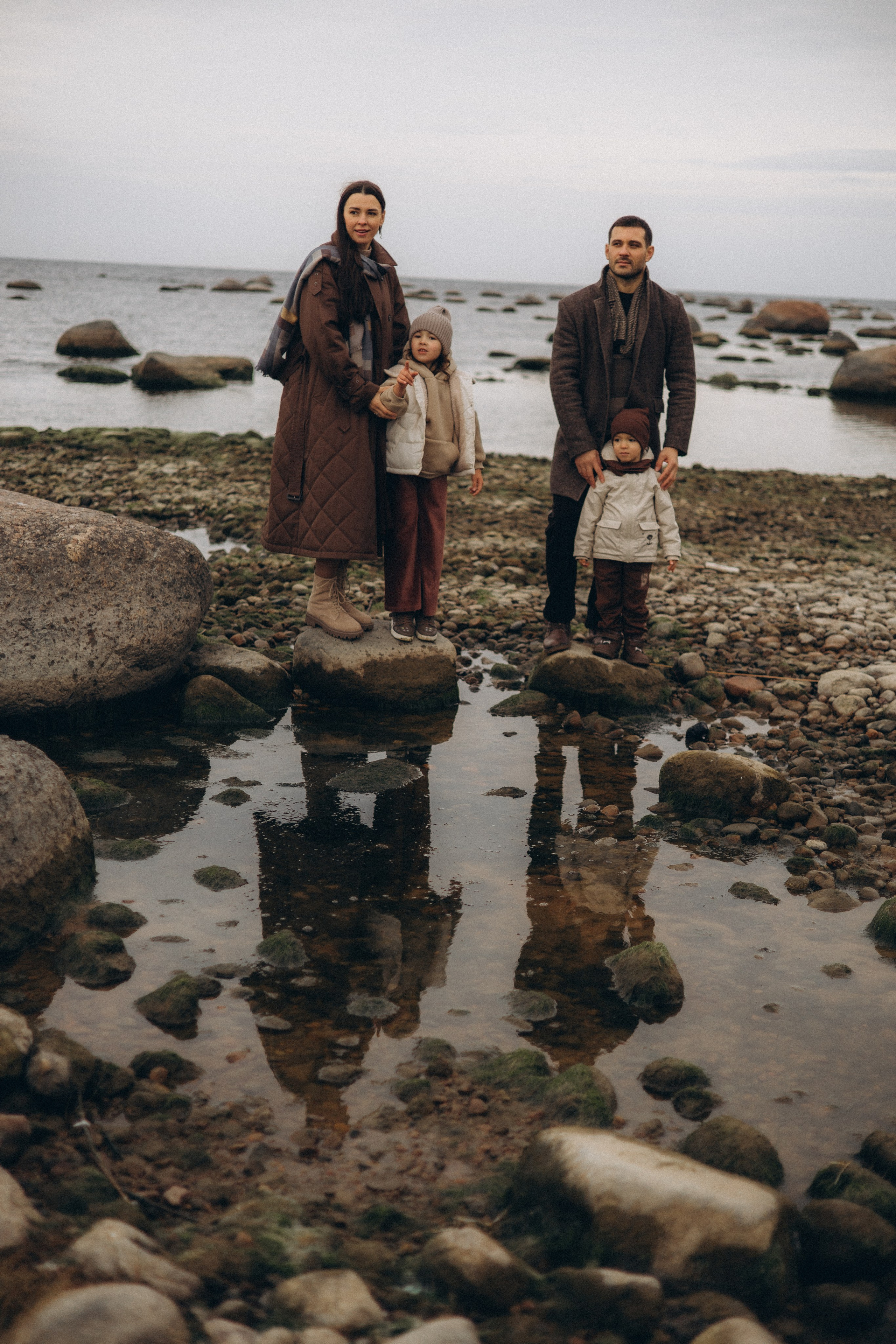Таня, Андрей, Ева и Егор. Шепелевский маяк. Главная