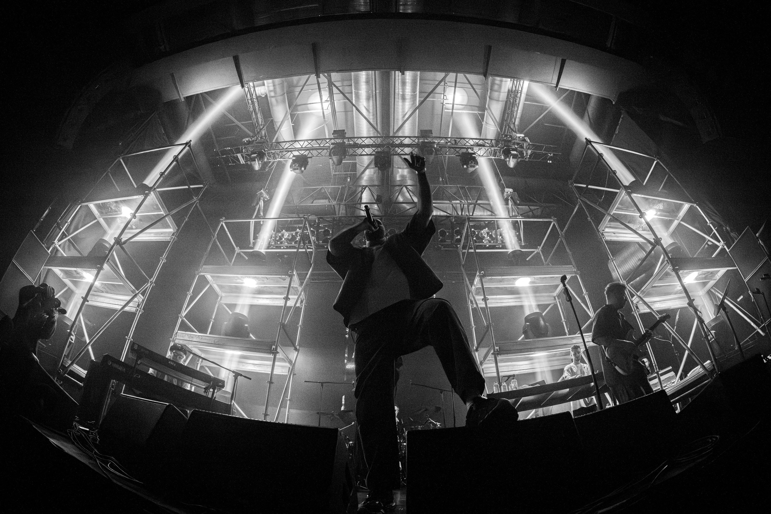 LOC DOG / МОСКВА / 2025. OOPS