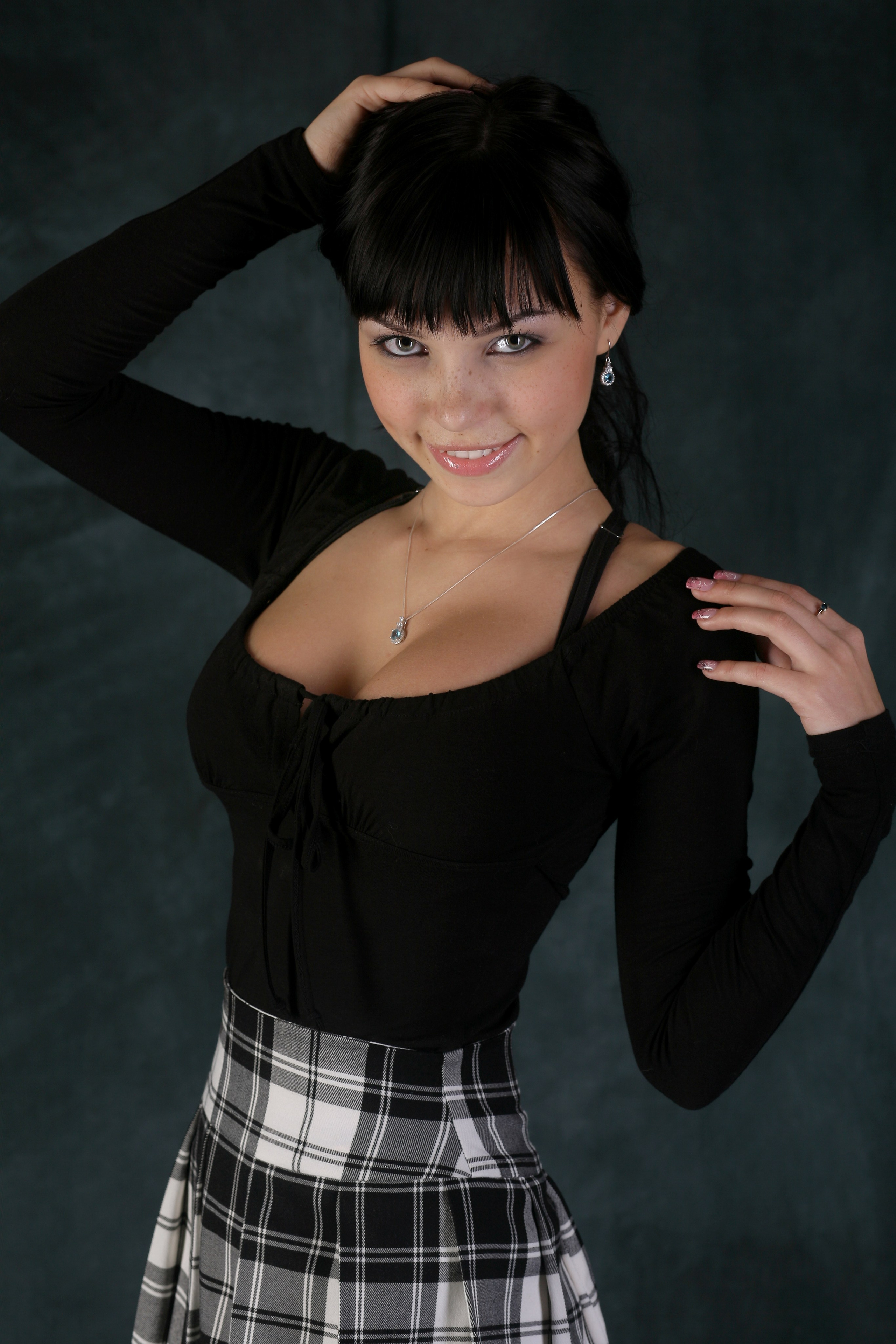 РЕГИНА. СТУДИЯ