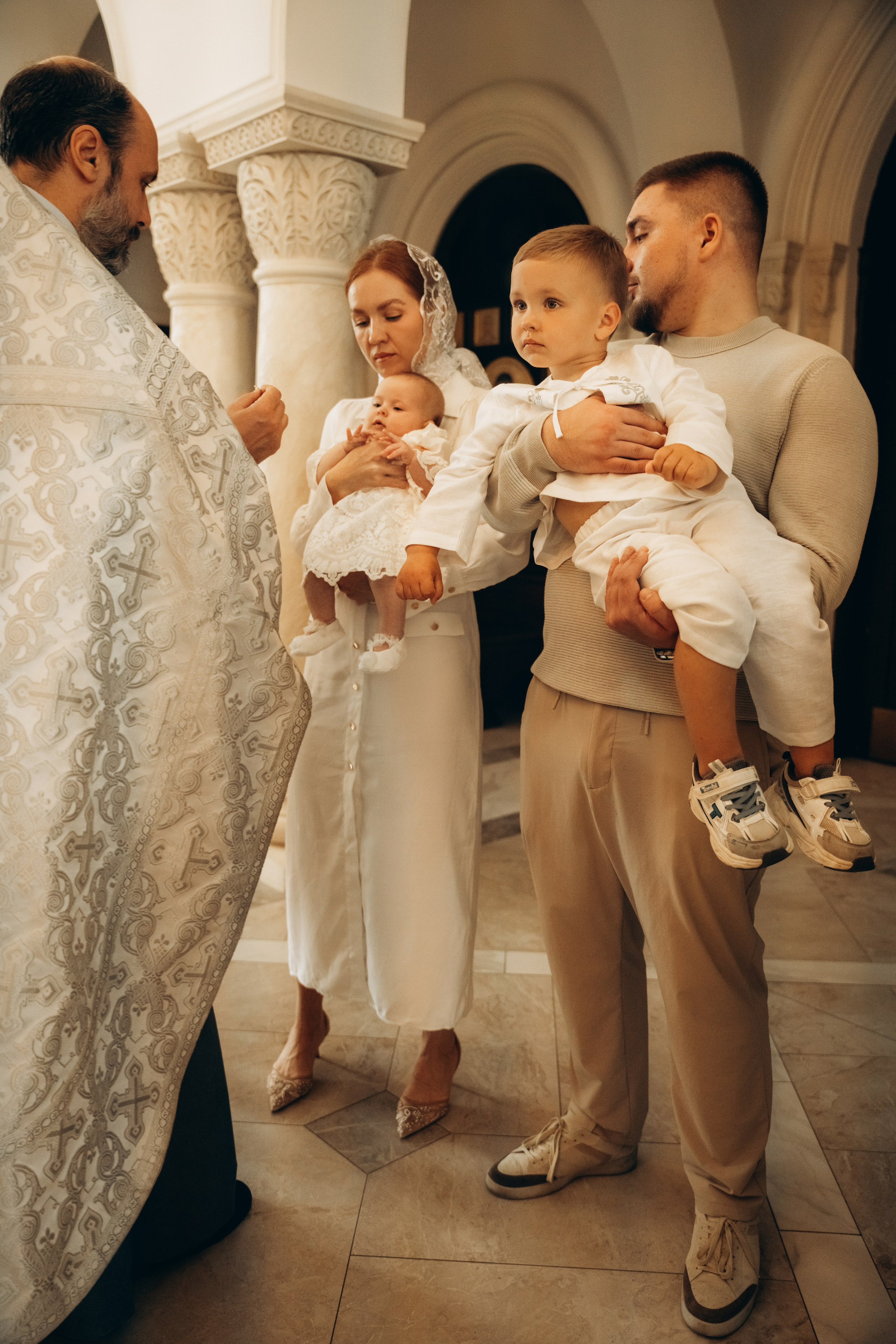 Крещение Настеньки и Максимки. Фотограф Мария Миллс | Минск