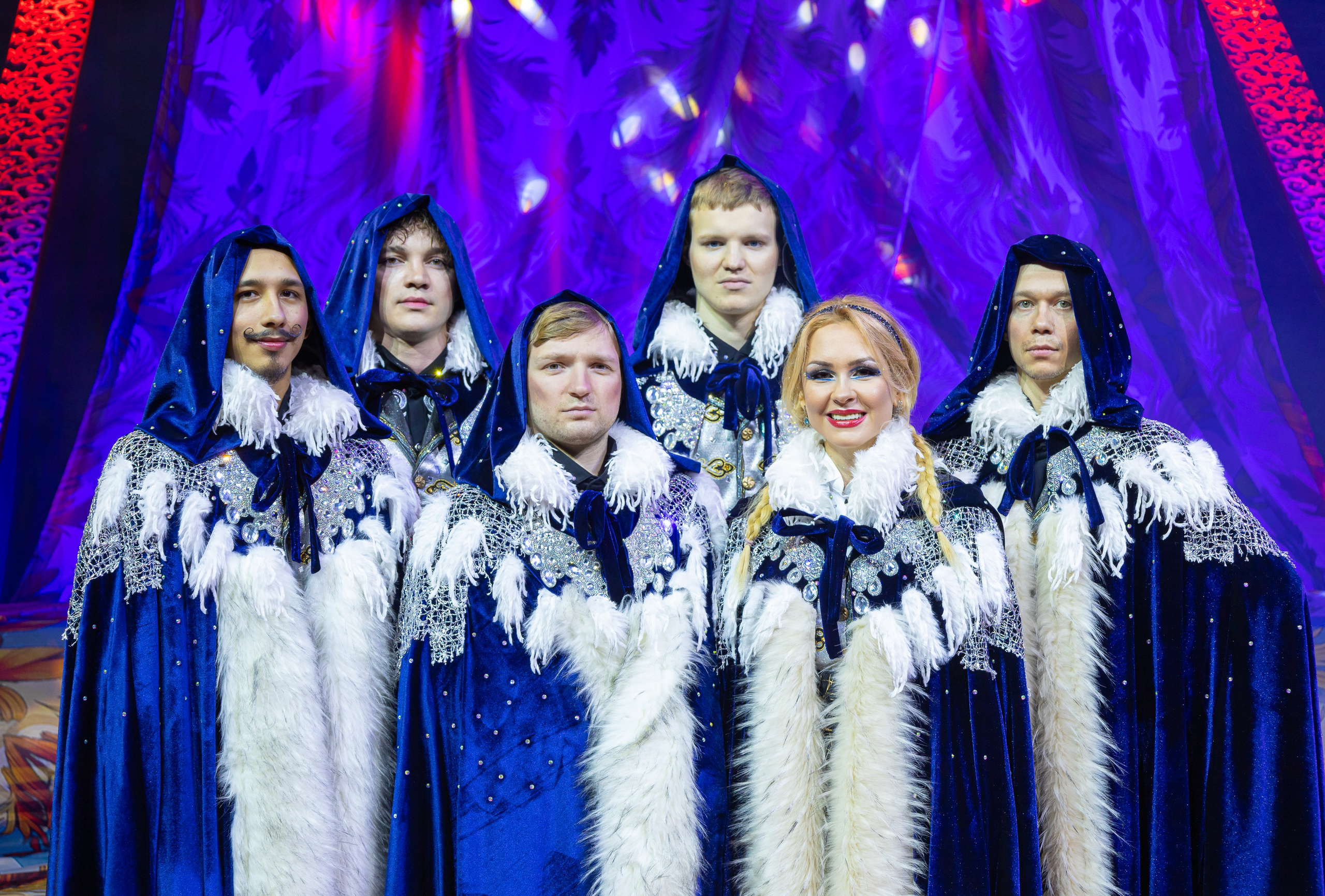 Цирк Жар Птица. Афиша. Семейный и Свадебный фотограф в Сочи