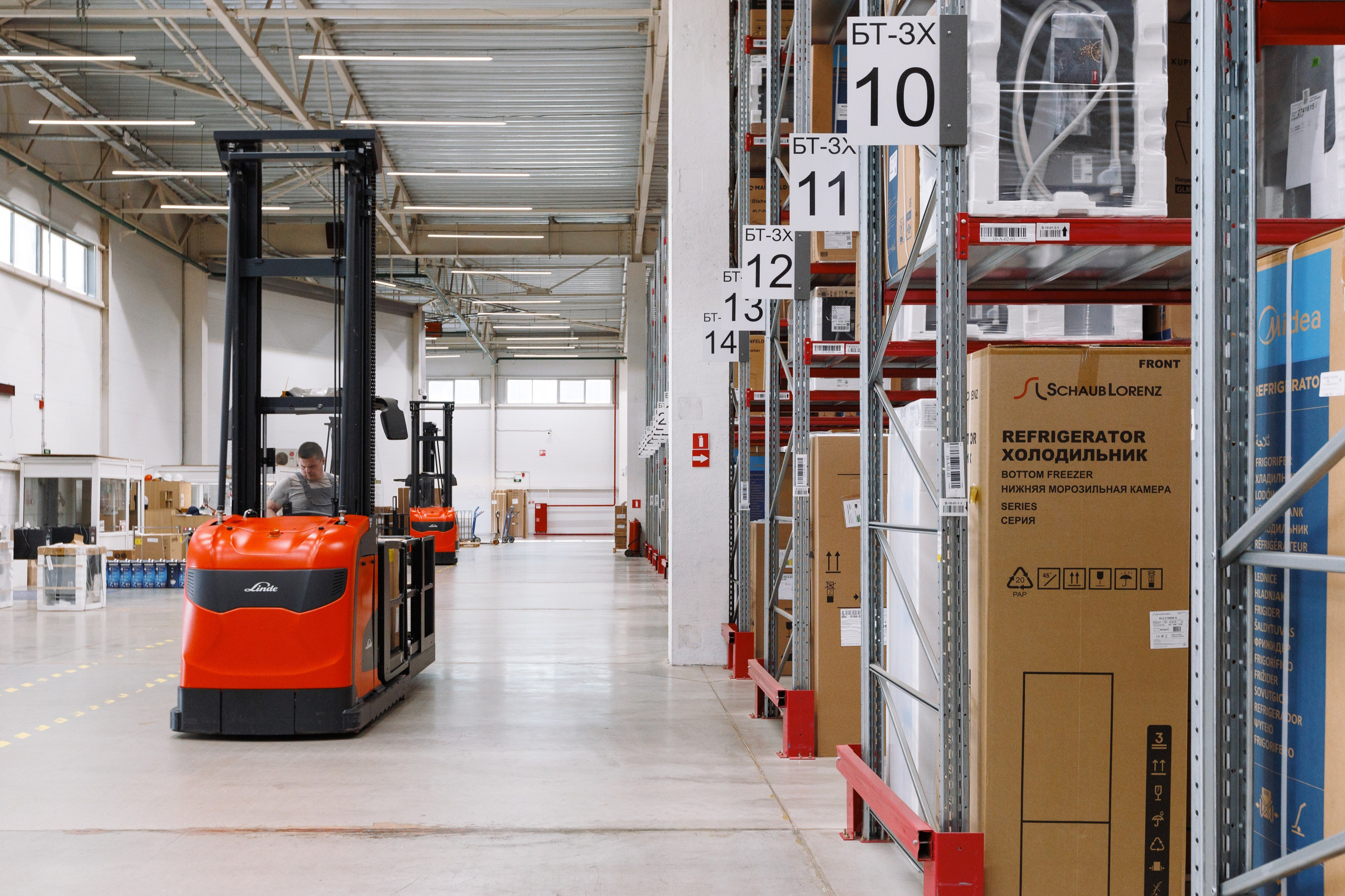 Photos of the company's production Stylish kitchens and interiors. Commercial photographer | Anton Ermakov