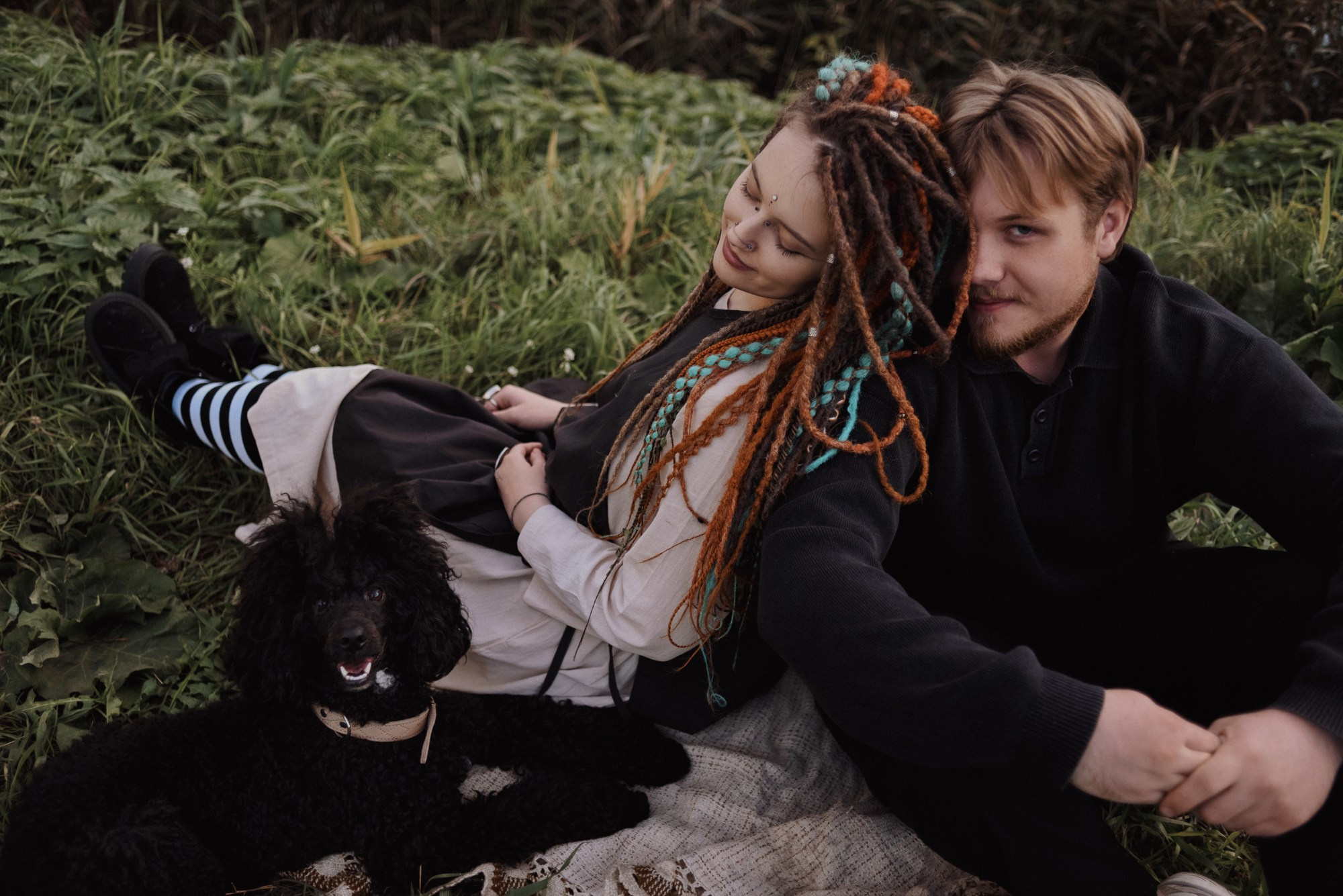 Фотосессия пары с собакой в Тюмени — Стася, Кирилл и Каренин. Портретный фотограф Тюмень Дарья Мустафина