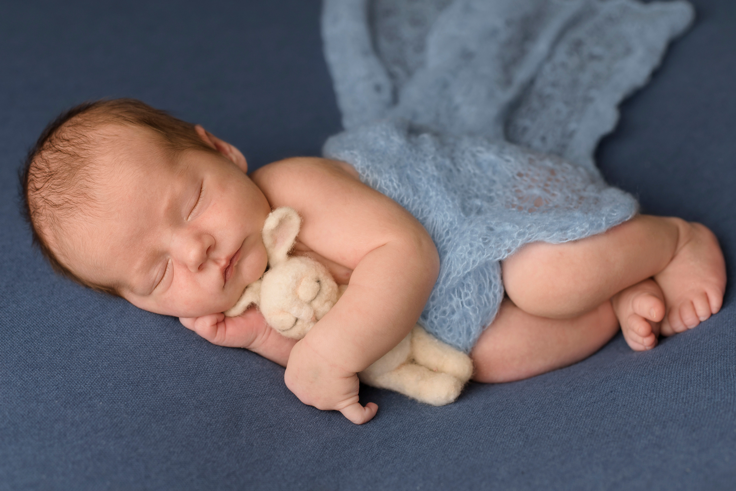 Новорожденные. Фотограф новорожденных Омск —со всем необходимым к вам домой