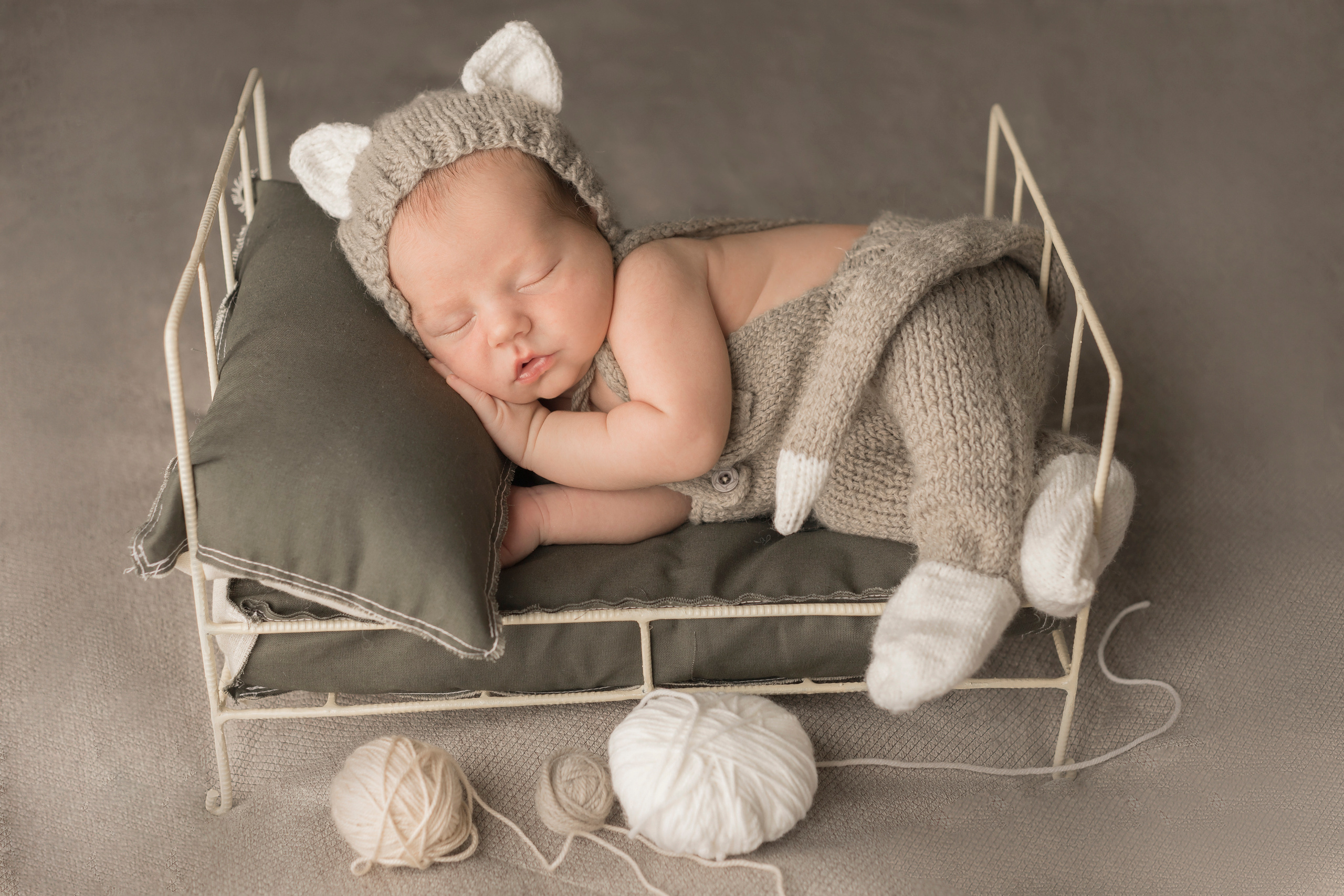 Новорожденные. Фотограф новорожденных Омск —со всем необходимым к вам домой