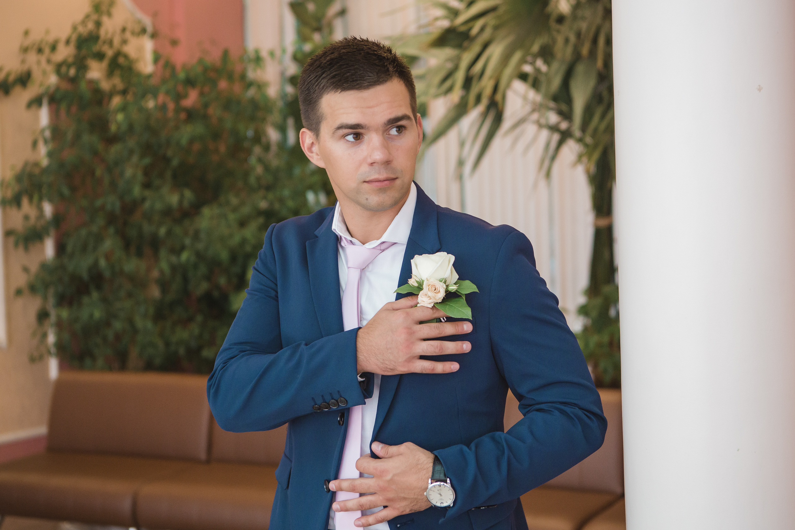 Свадебная фотосессия на набережной. Свадебный фотограф в Москве Дарья Олендарёва