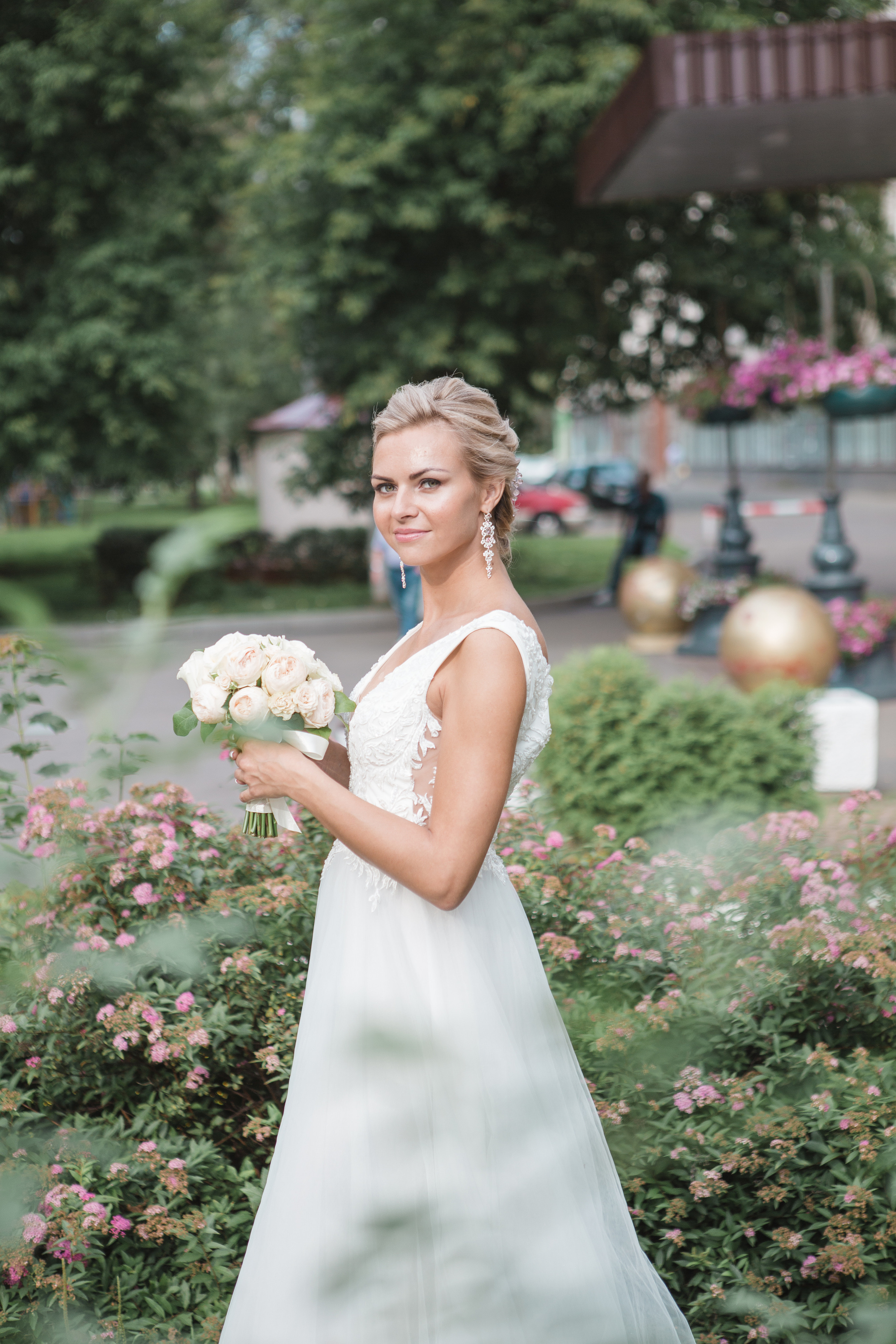Свадебная фотосессия на набережной. Свадебный фотограф в Москве Дарья Олендарёва