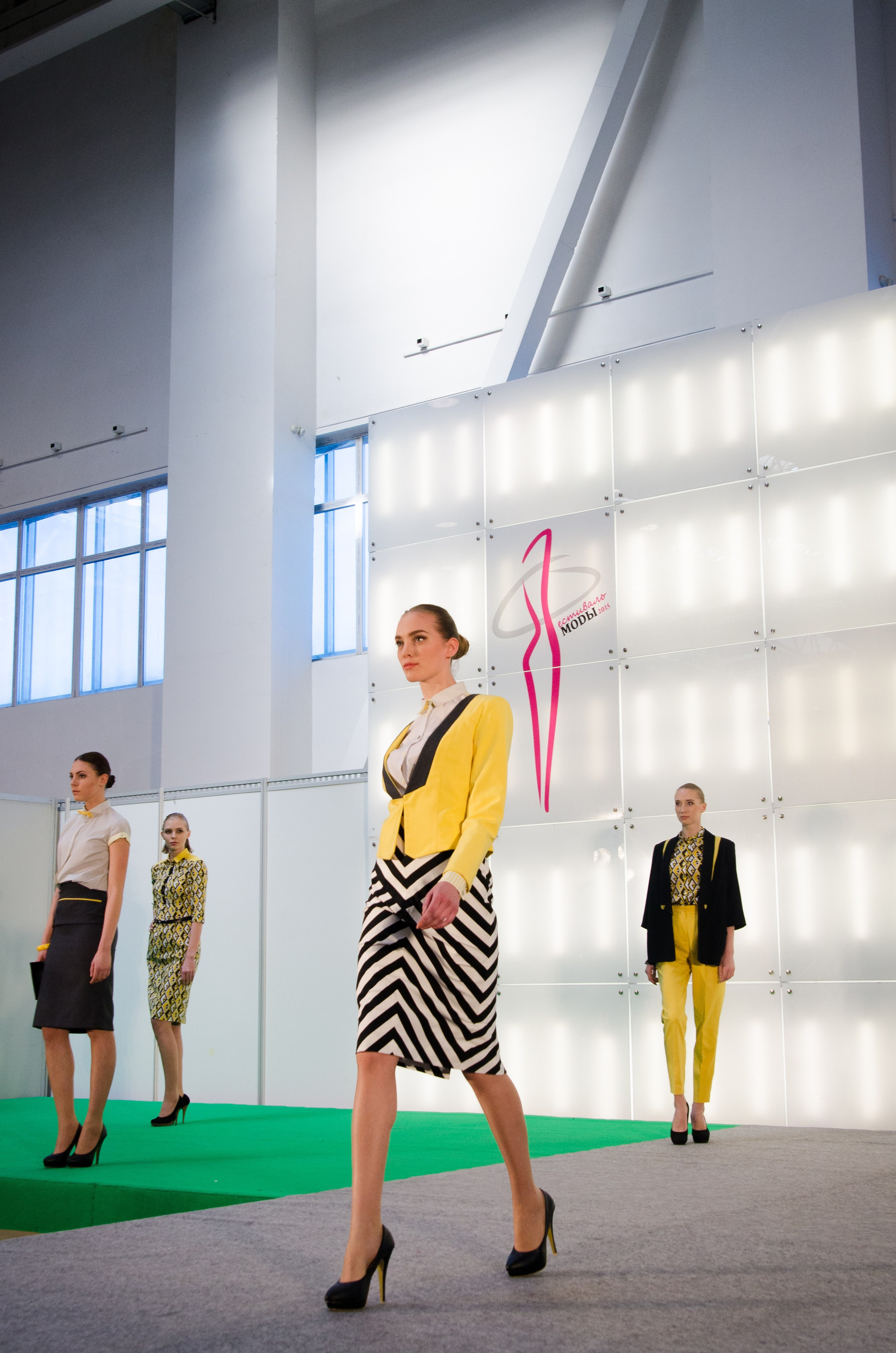 Формула Моды.Континент. Свадебный и семейный фотограф Денис Лукьянов в Краснодаре, Краснодарском крае и Республике Крым