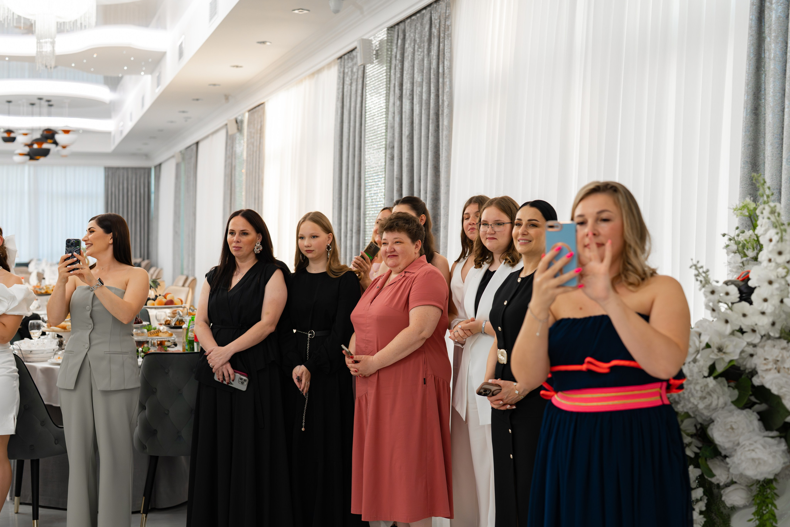 Школьный бал. Фотограф видеограф Геннадий Янбаев в Сочи, Краснодаре